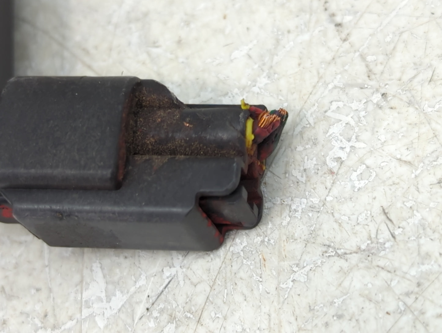 2001-2008 Ford Escape Ignition Coil Igniter Pack - Oemusedautoparts1.com
