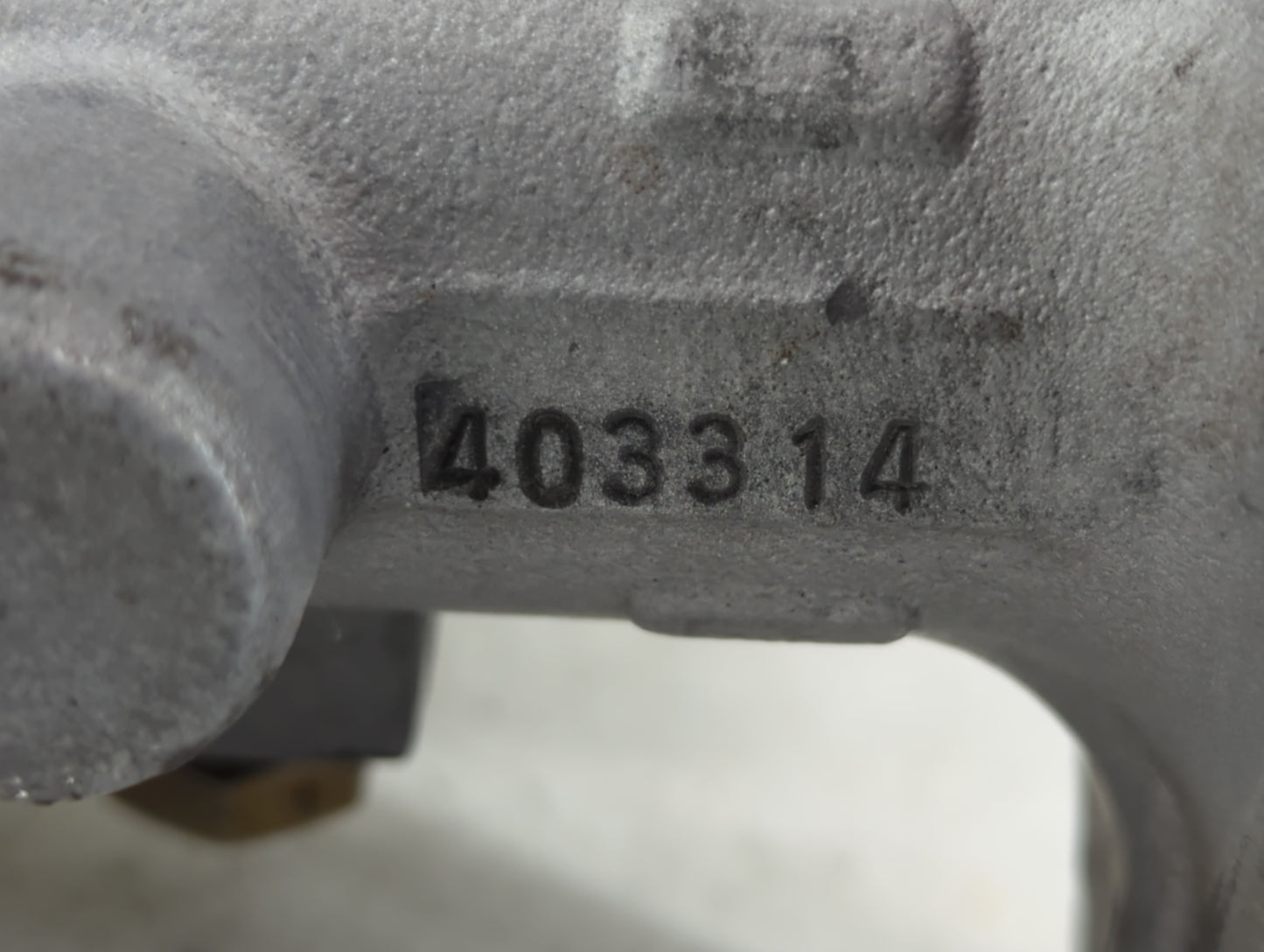 2005-2007 Ford Escape Brake Master Cylinder 608486 - Oemusedautoparts1.com