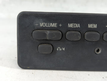 2005 Ford Excursion HEADPHONE AUDIO CONTROL