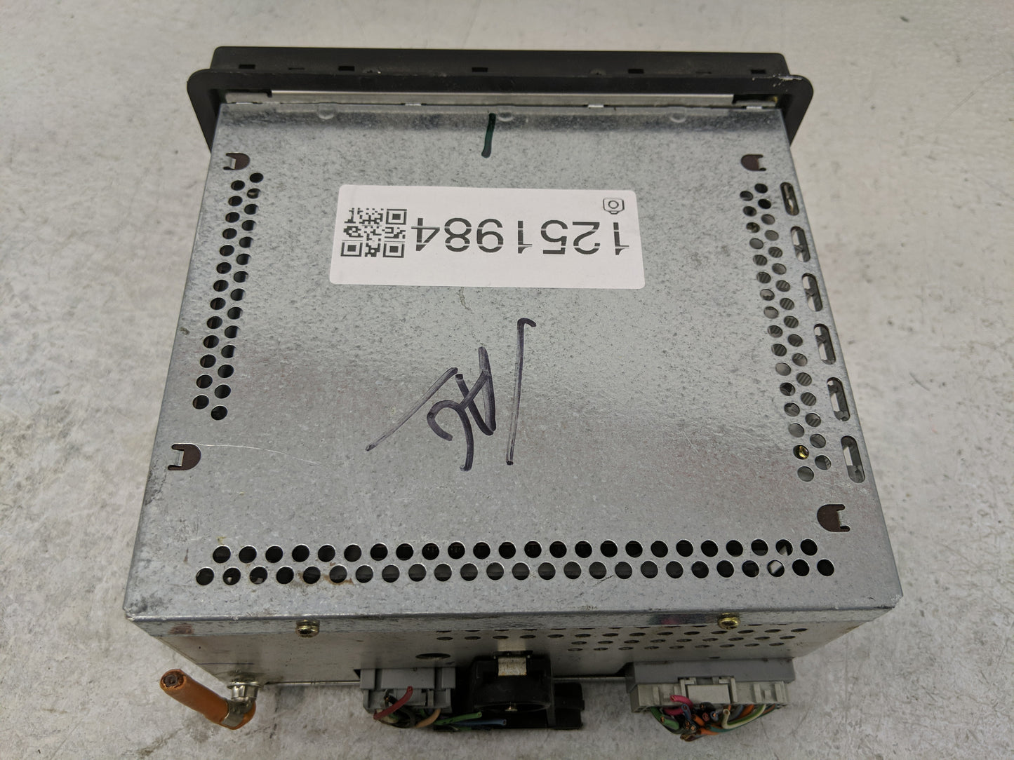 2005 Ford Expedition Radio AM FM Cd Player Receiver Replacement P/N:4L1T-18C868-AB Fits OEM Used Auto Parts - Oemusedautopar