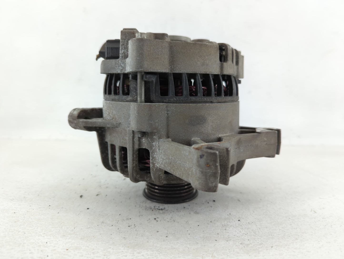 2005 Ford Expedition Alternator Replacement Generator Charging Assembly Engine OEM P/N:5L7T-CB Fits OEM Used Auto Parts - Oe