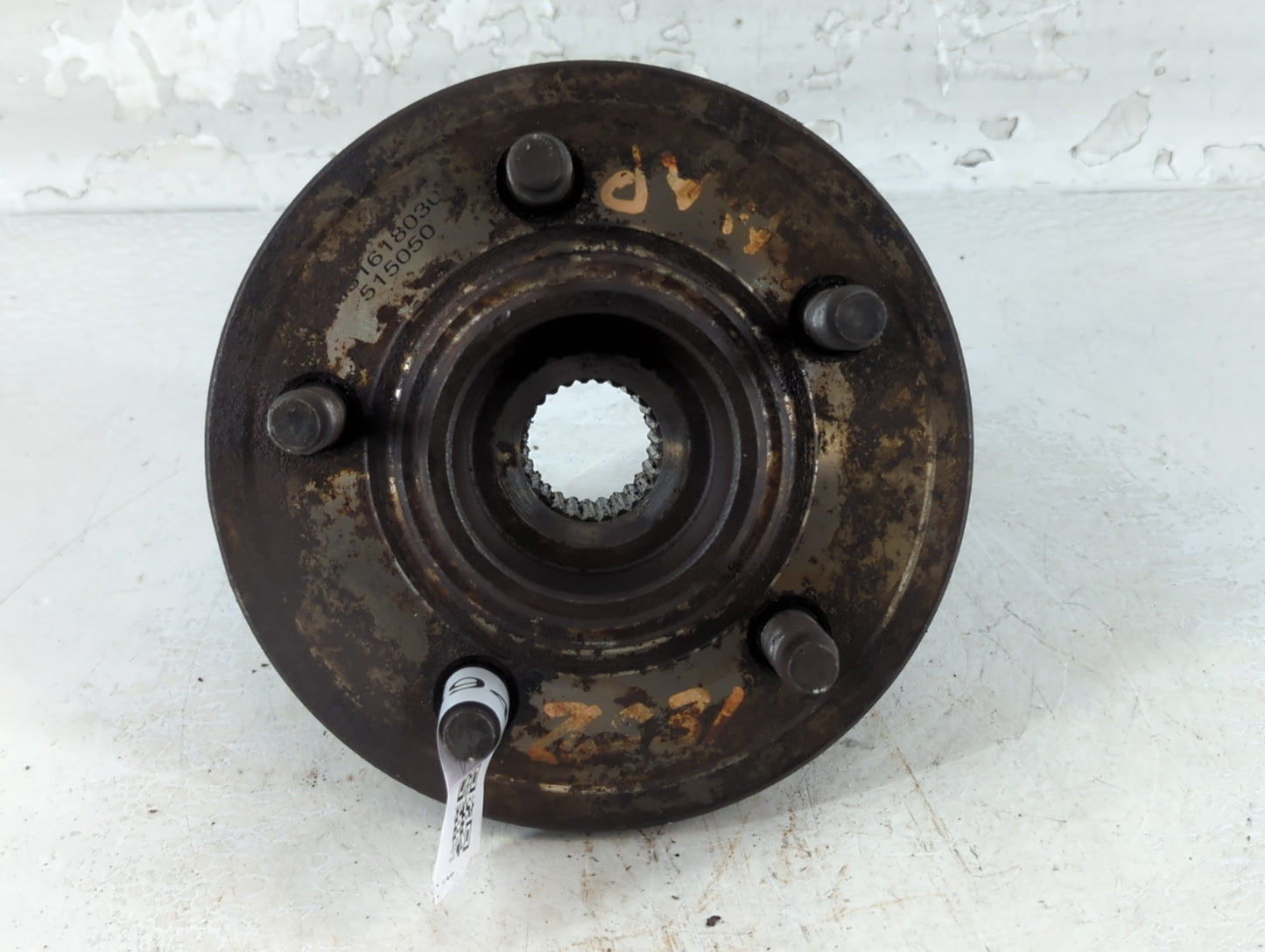2002-2005 Ford Explorer Driver Front Wheel Hub Oem 1049940 - Oemusedautoparts1.com