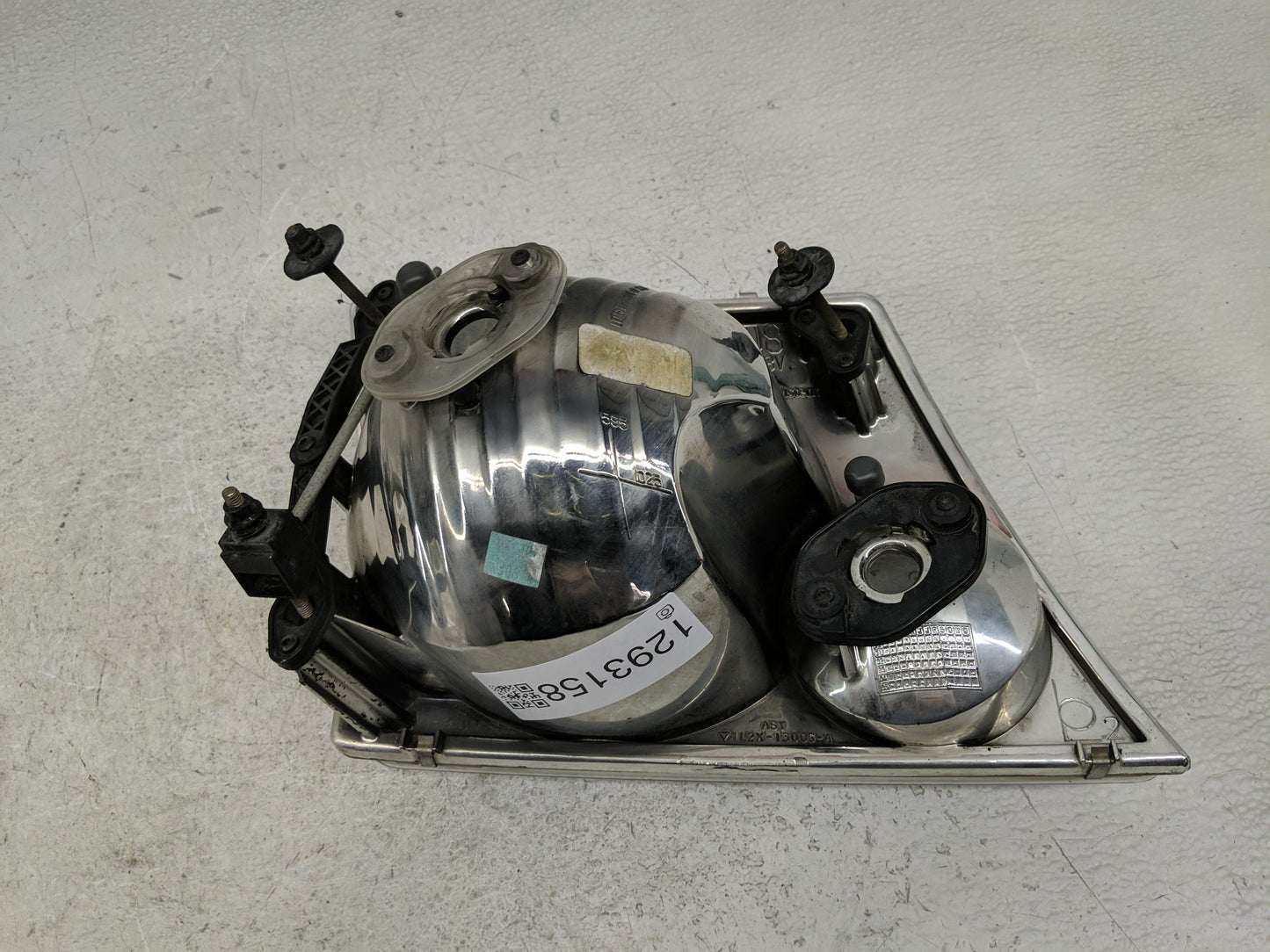 2002-2005 Ford Explorer Driver Left Oem Head Light Headlight Lamp - Oemusedautoparts1.com