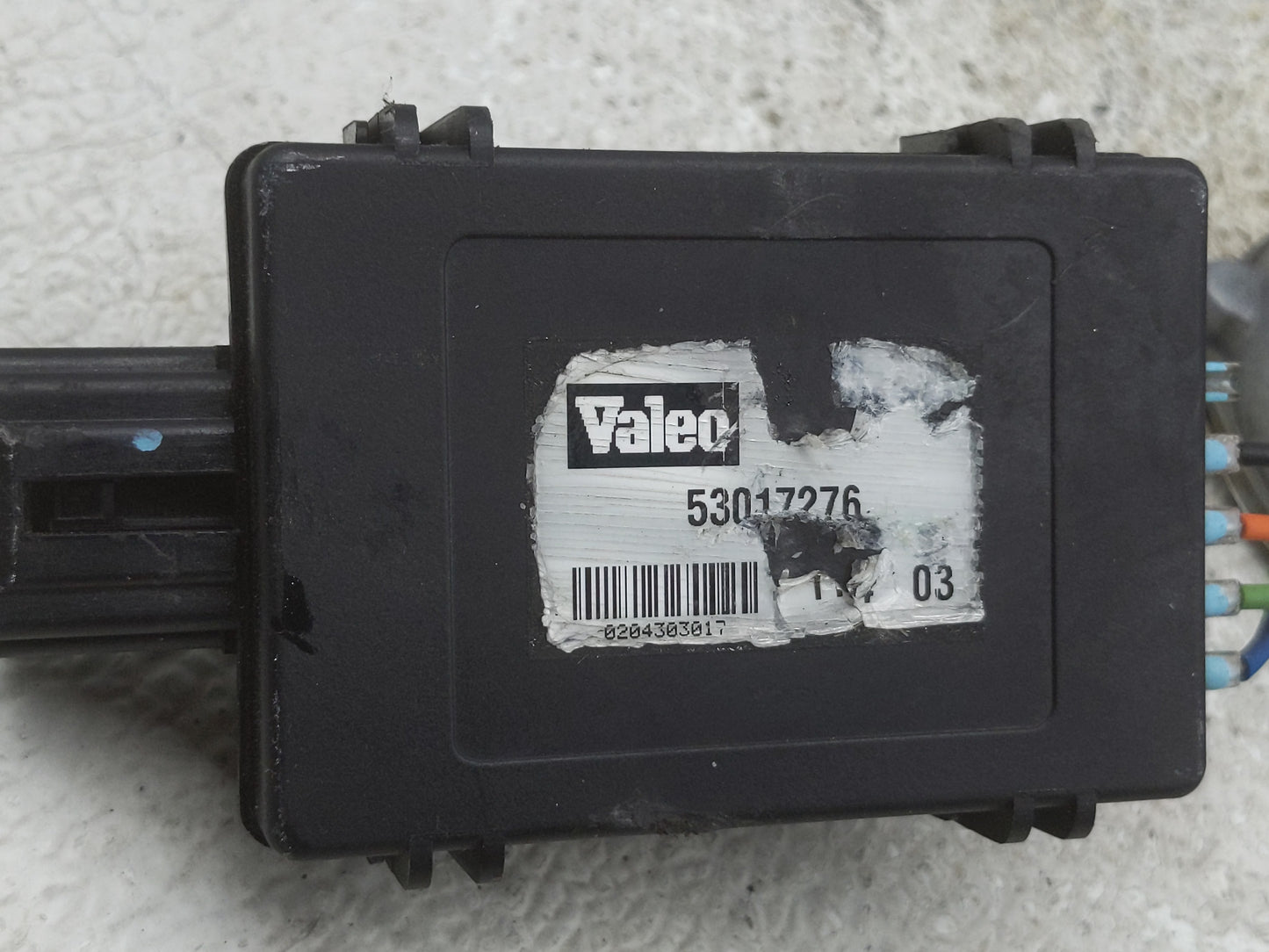 2002-2005 Ford Explorer Front Windshield Wiper Motor P/N:53017276 Fits Fits 2002 2003 2004 2005 OEM Used Auto Parts - Oemuse