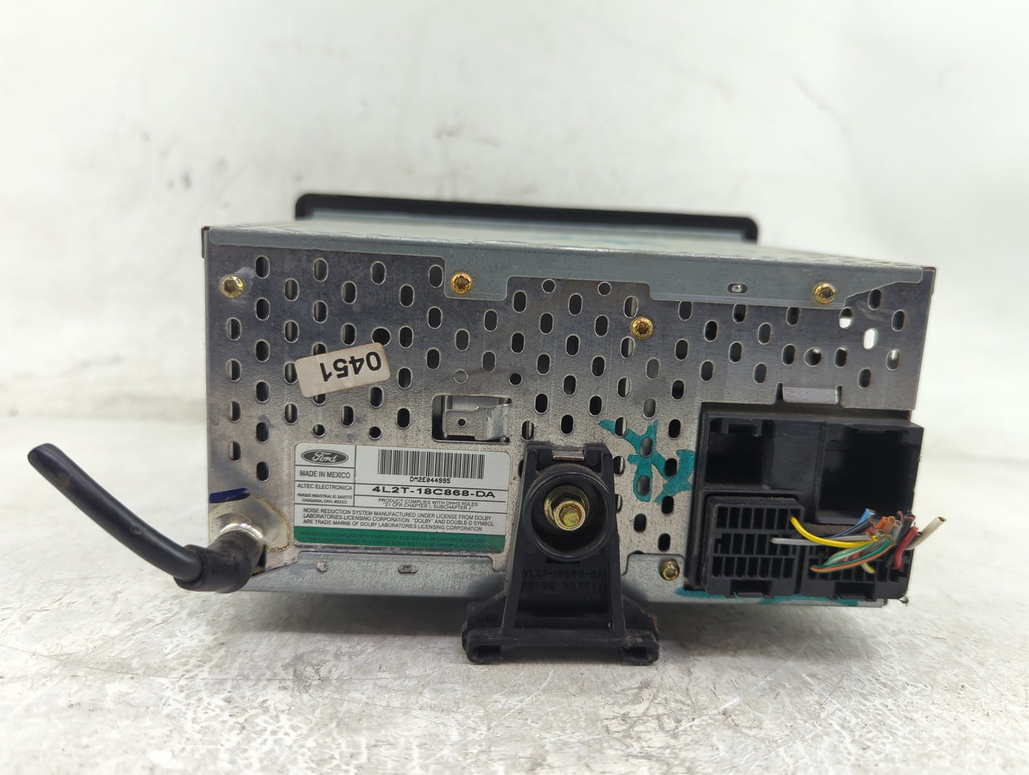 2002-2005 Ford Explorer Radio AM FM Cd Player Receiver Replacement P/N:4L2T-18C868-DA Fits Fits 2001 2002 2003 2004 2005 OEM