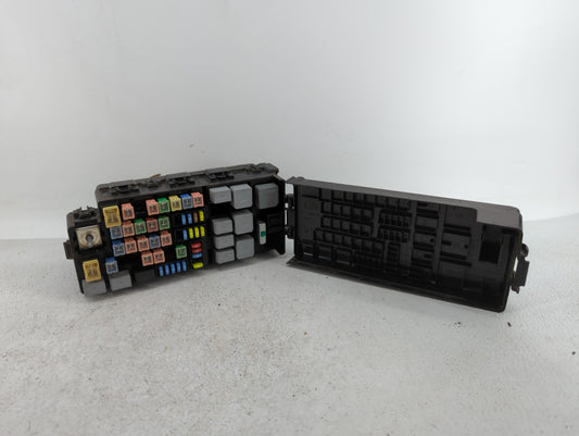 2002-2010 Ford Explorer Fusebox Fuse Box Panel Relay Module P/N:5L2T-14398-BF 4L2T-14398-HF Fits OEM Used Auto Parts