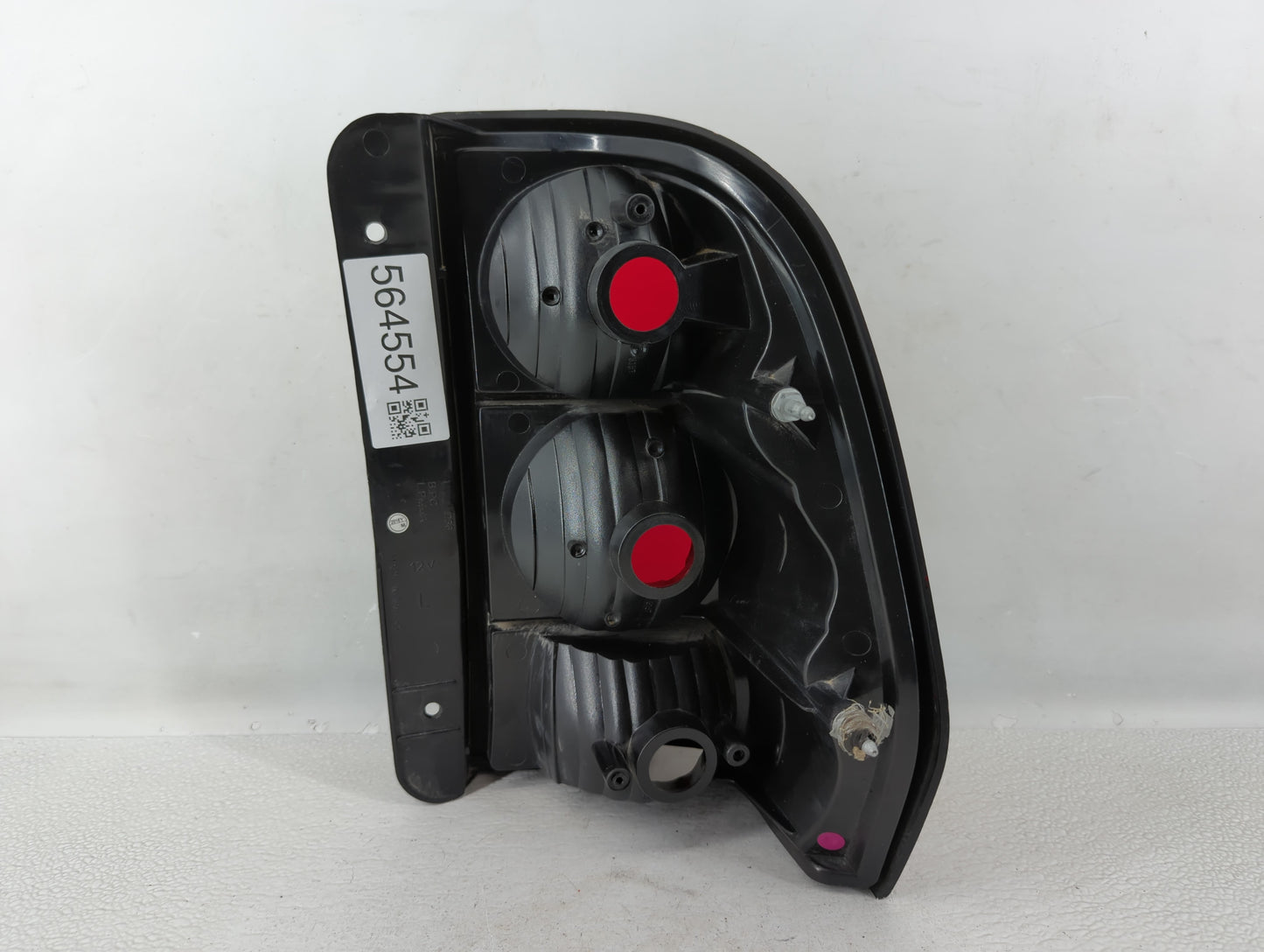 2001-2005 Ford Explorer Tail Light Assembly Driver Left OEM Fits Fits 2001 2002 2003 2004 2005 OEM Used Auto Parts - Oemused