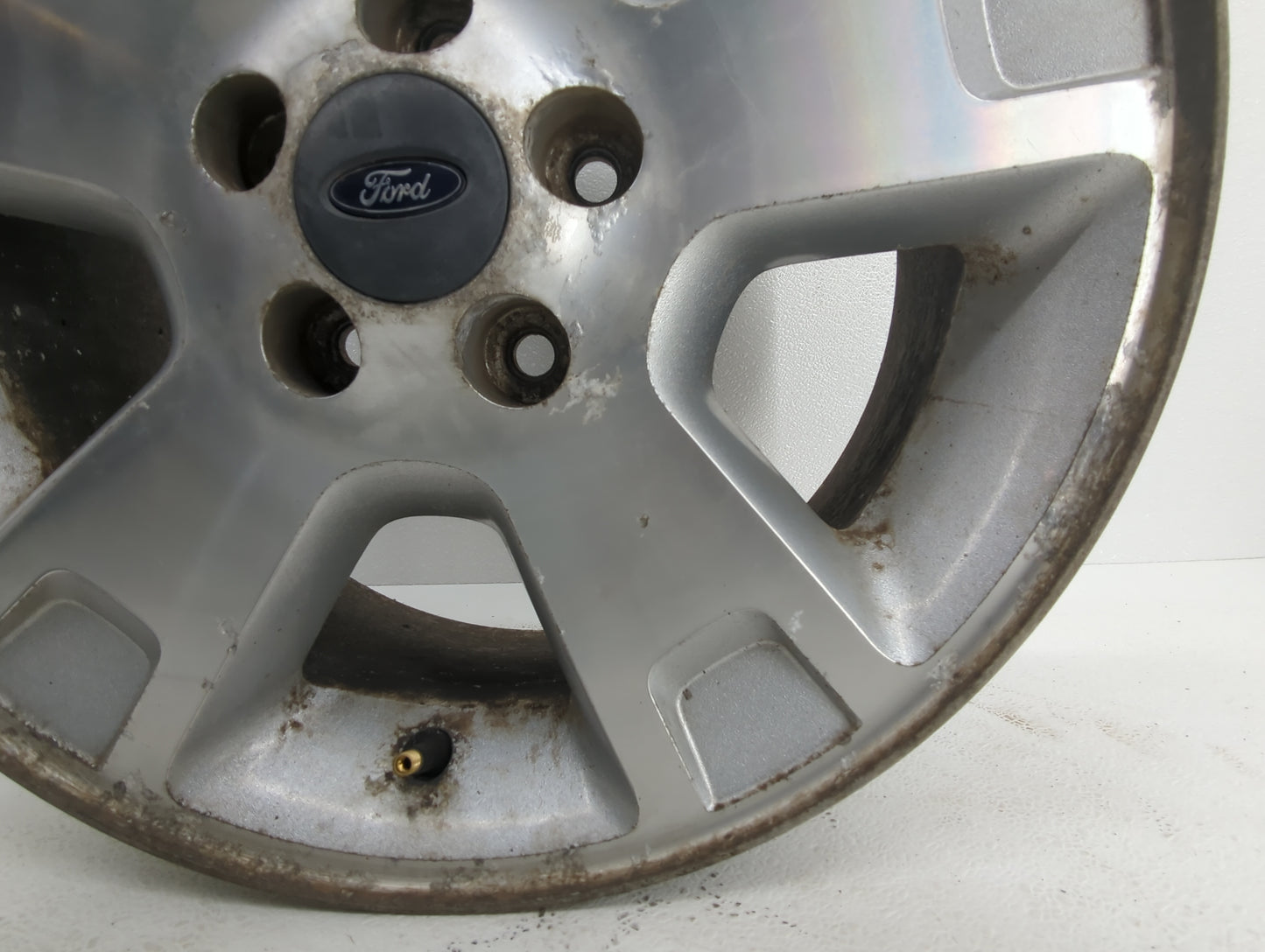 Ford Explorer Oem Wheel Rim 853069 - Oemusedautoparts1.com