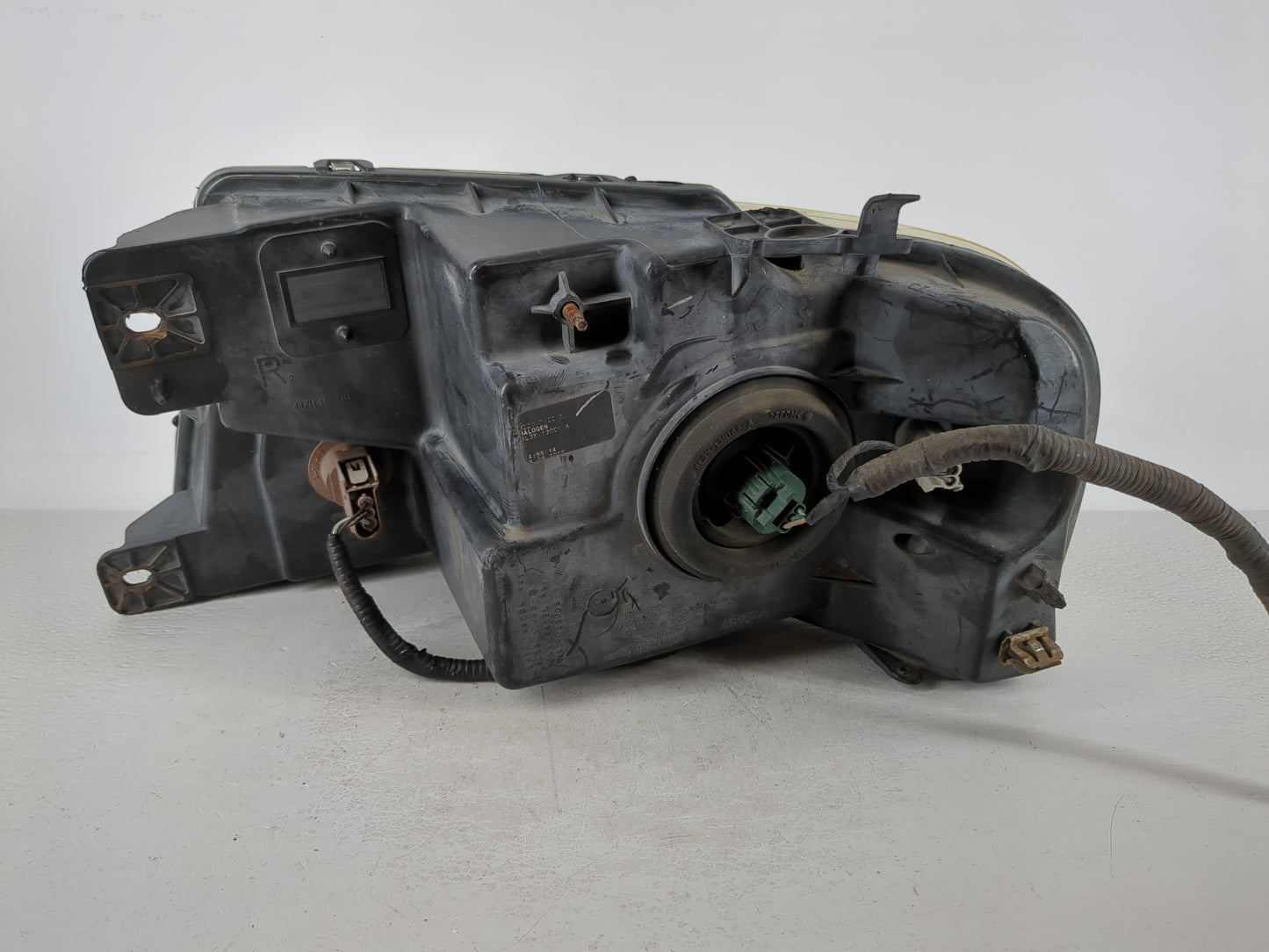 2004-2008 Ford F-150 Passenger Right Oem Head Light Headlight Lamp - Oemusedautoparts1.com