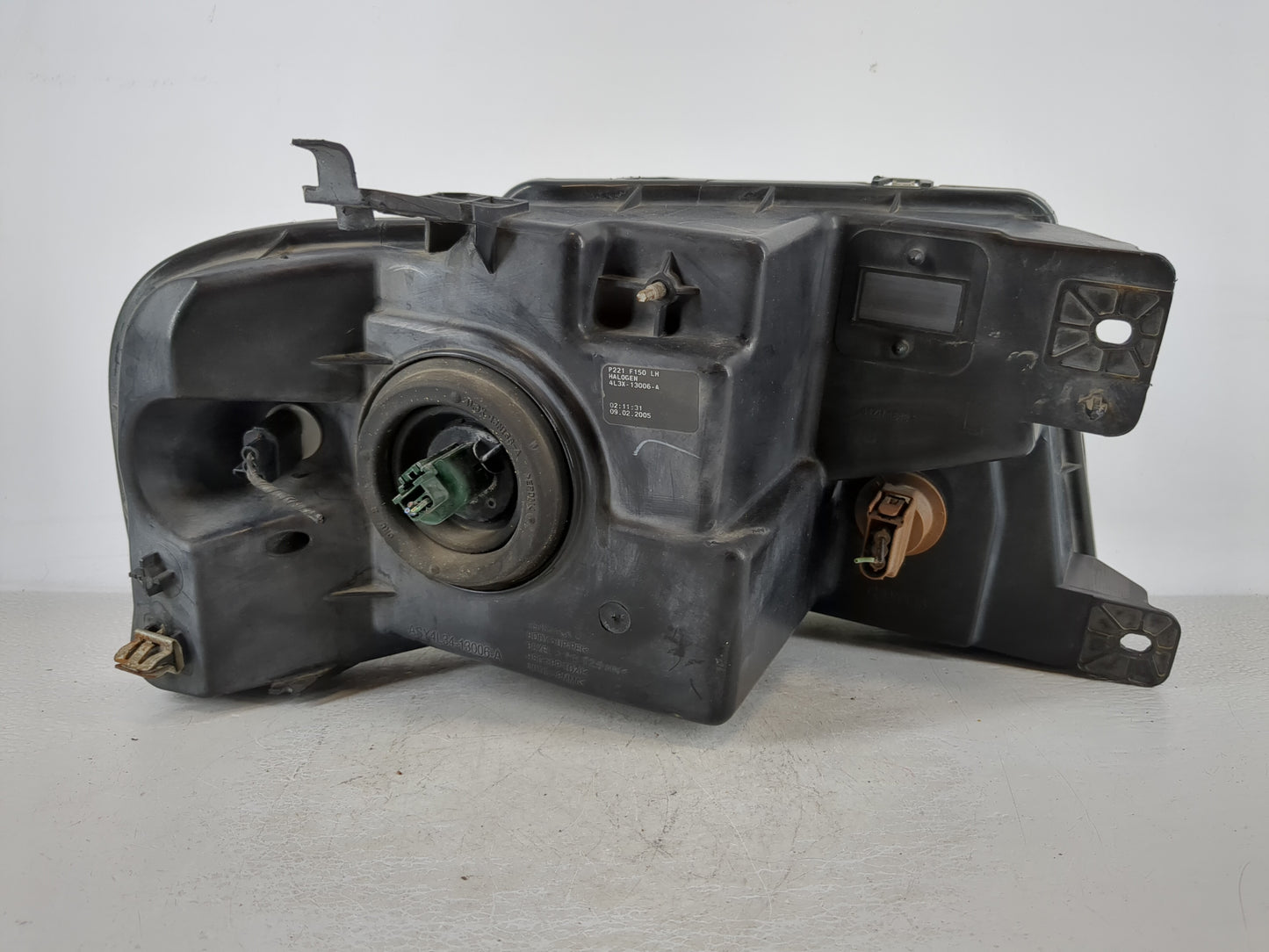 2004-2008 Ford F-150 Driver Left Oem Head Light Headlight Lamp - Oemusedautoparts1.com