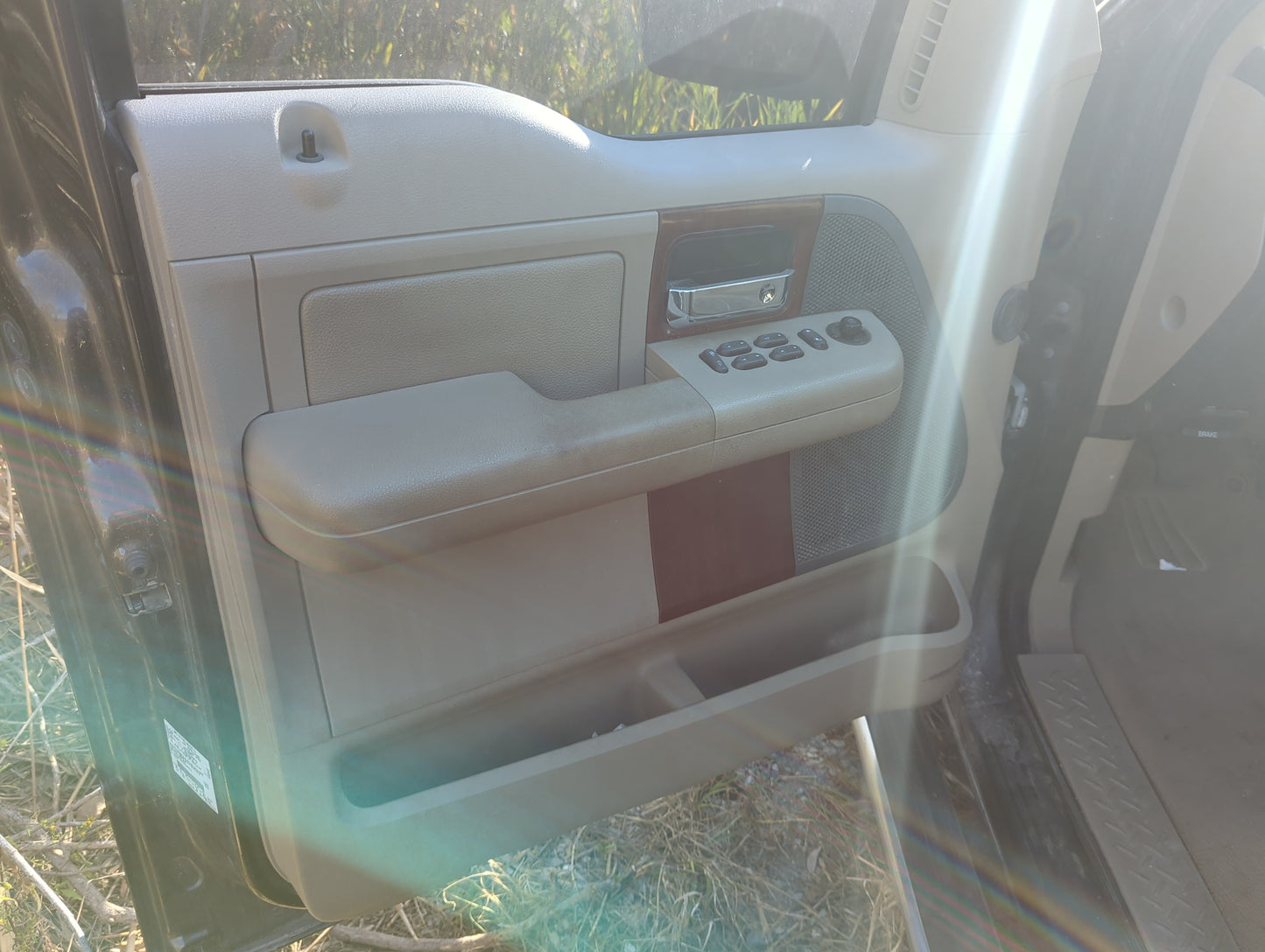 2005 Ford F-150 Front Left Driver Interior Door Panel Trim - Oemusedautoparts1.com
