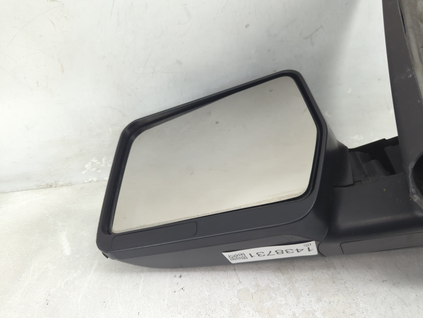 2004-2008 Ford F-150 Driver Side View Mirror - Left Door Mirror OEM Used - Oemusedautoparts1.com