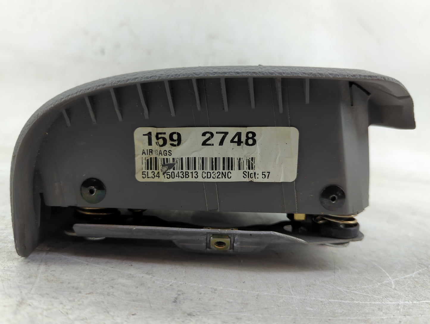 2005 Ford F-150 Air Bag Driver Left Steering Wheel Mounted P/N:5L34 15043B13 CD32NC 2IZD145S22506, 30376553A Fits OEM Used A
