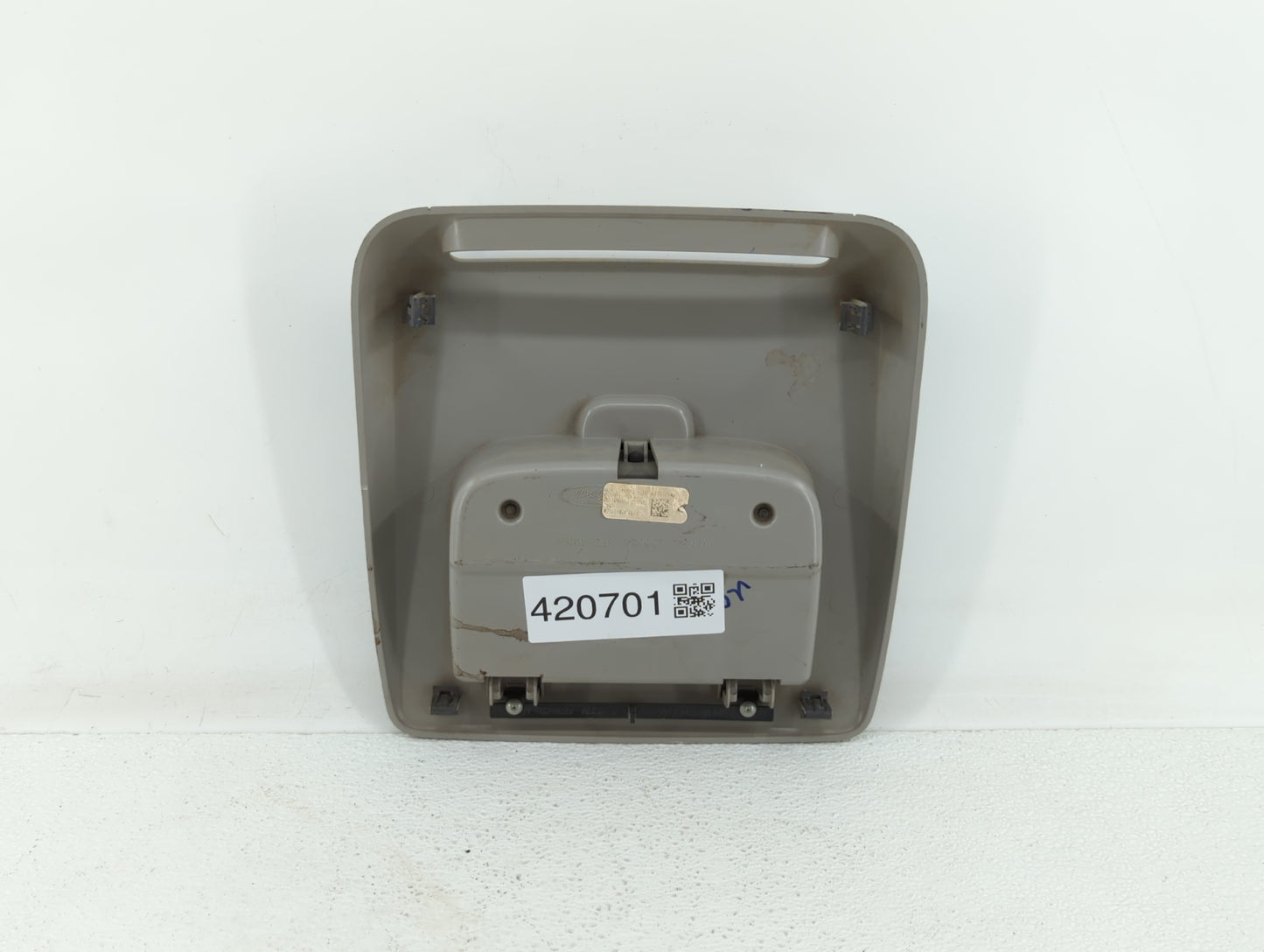 2005 Ford F-150 Overhead Roof Console Grey - Oemusedautoparts1.com