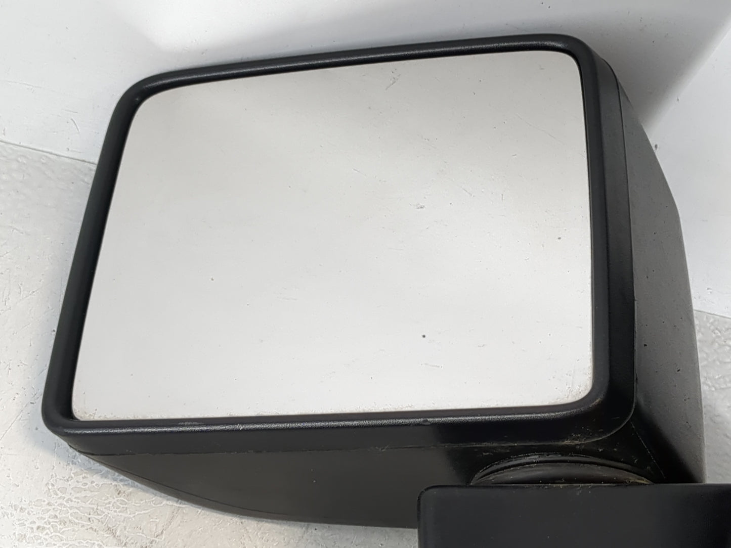 2004-2008 Ford F-150 Driver Left Side View Manual Door Mirror Black - Oemusedautoparts1.com
