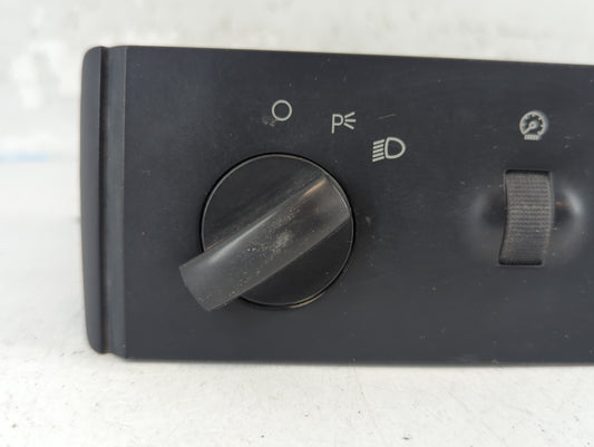 2005-2007 Ford F-250 Super Duty Headlight Head Light Switch Lamp Control