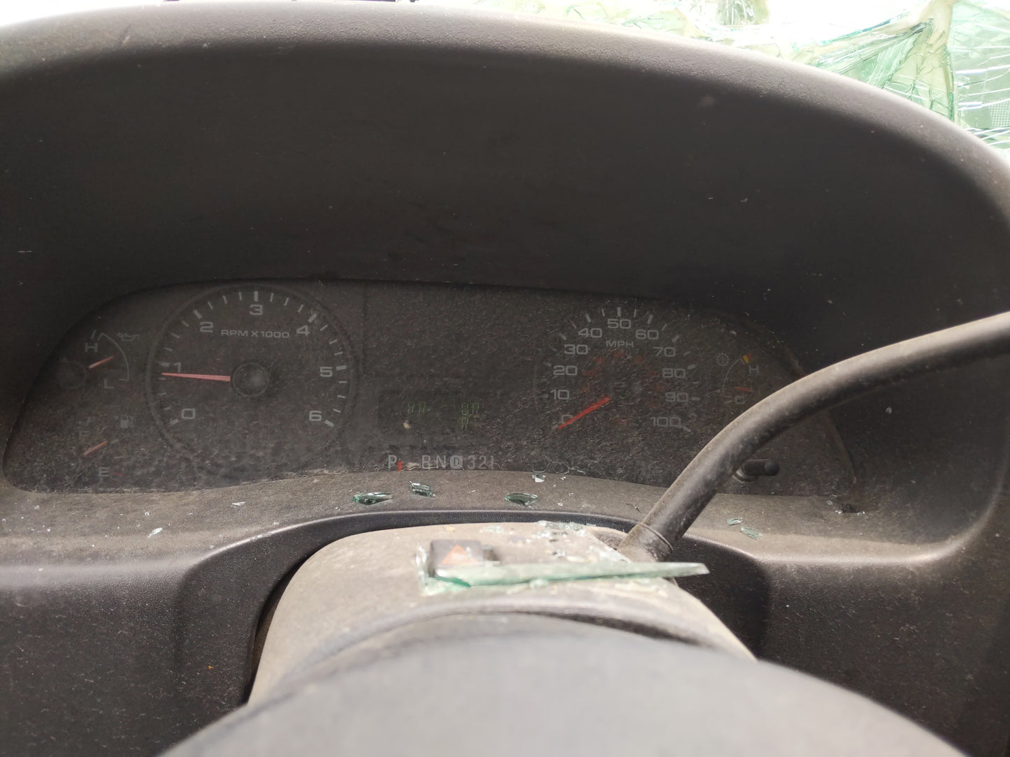 2005 Ford F-250 Super Duty Instrument Cluster Speedometer Gauges Fits OEM Used Auto Parts - Oemusedautoparts1.com