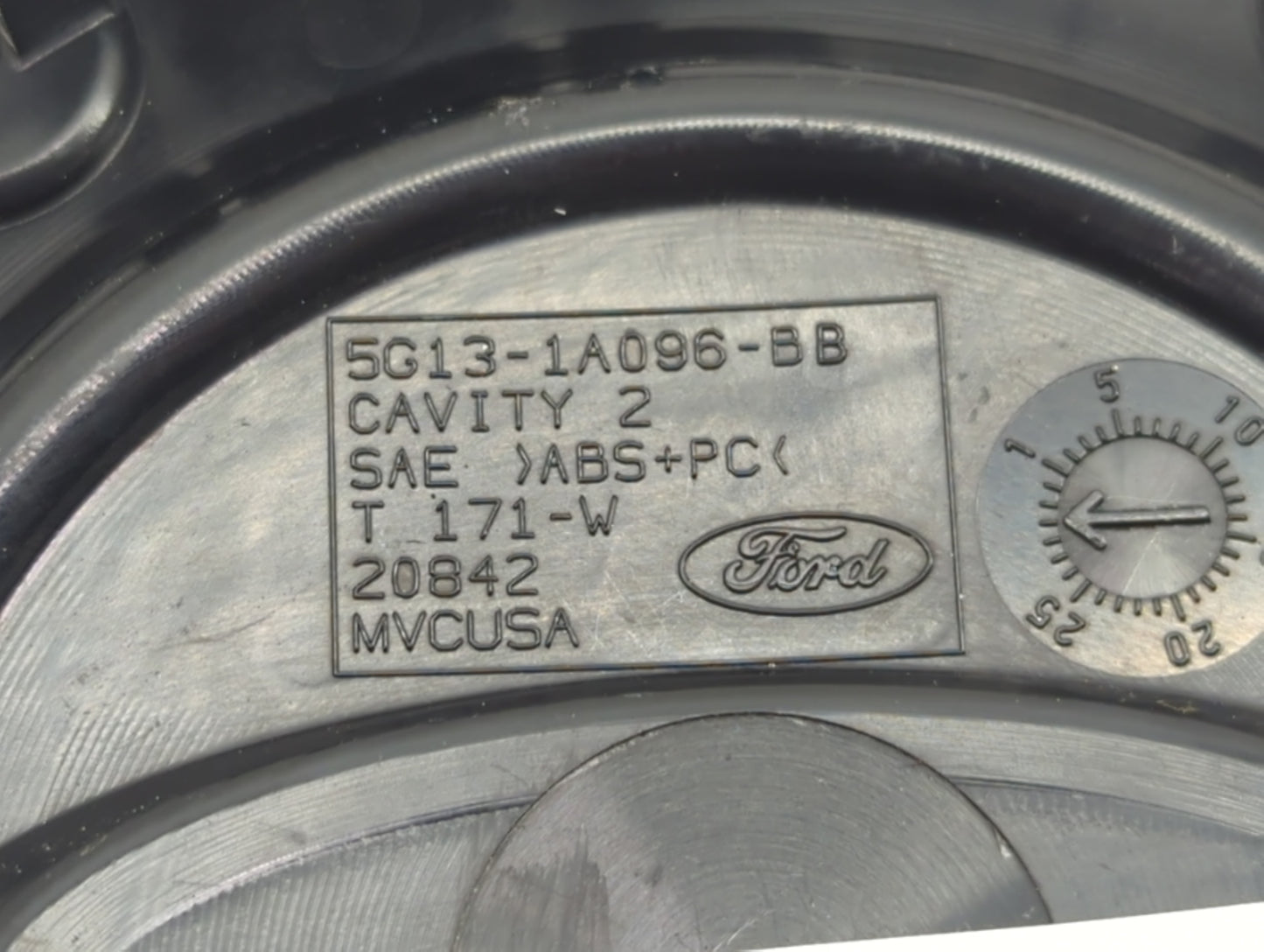 2005 Ford Five Hundred Center Cap Oem 1413901 - Oemusedautoparts1.com
