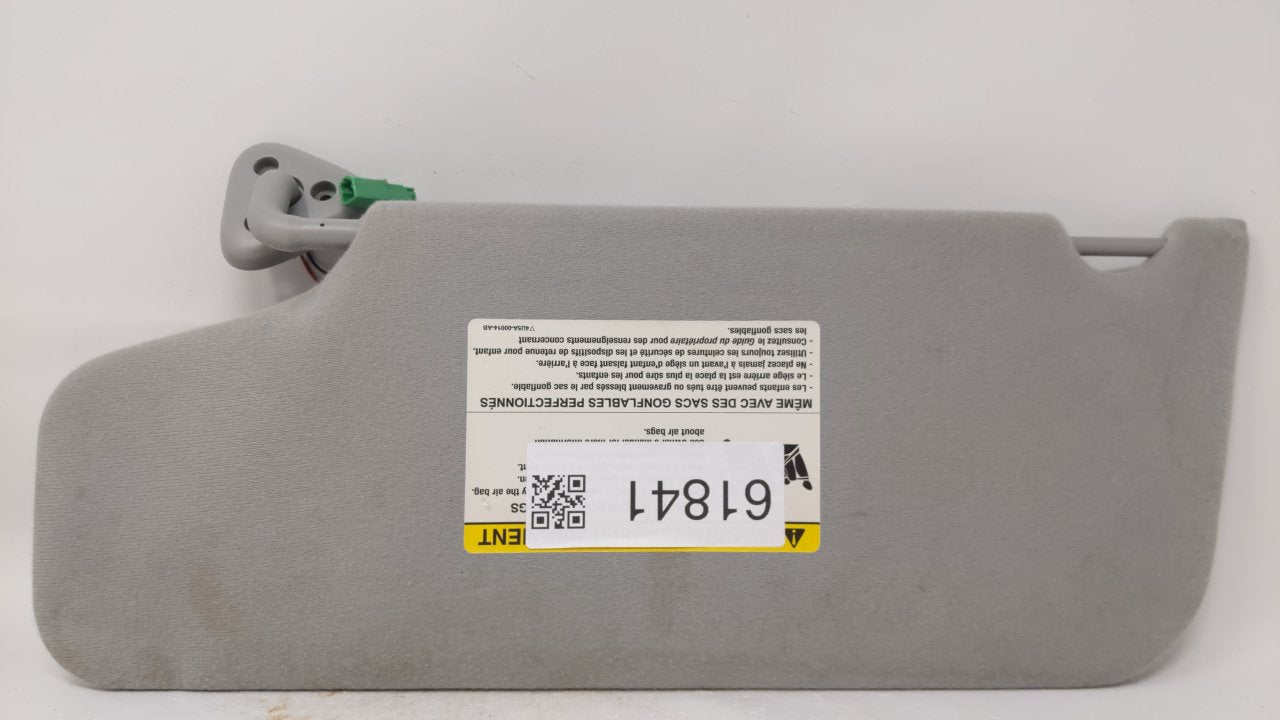 2005 Ford Five Hundred Sun Visor Shade Replacement Passenger Right Mirror Fits OEM Used Auto Parts - Oemusedautoparts1.com