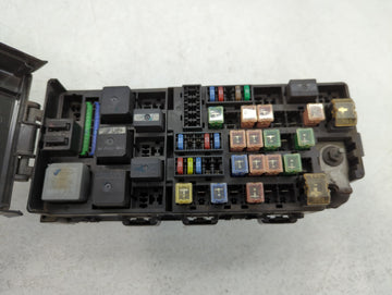 2005-2007 Ford Five Hundred Fusebox Fuse Box Panel Relay Module P/N:7154-3176 Fits Fits 2005 2006 2007 OEM Used Auto Parts
