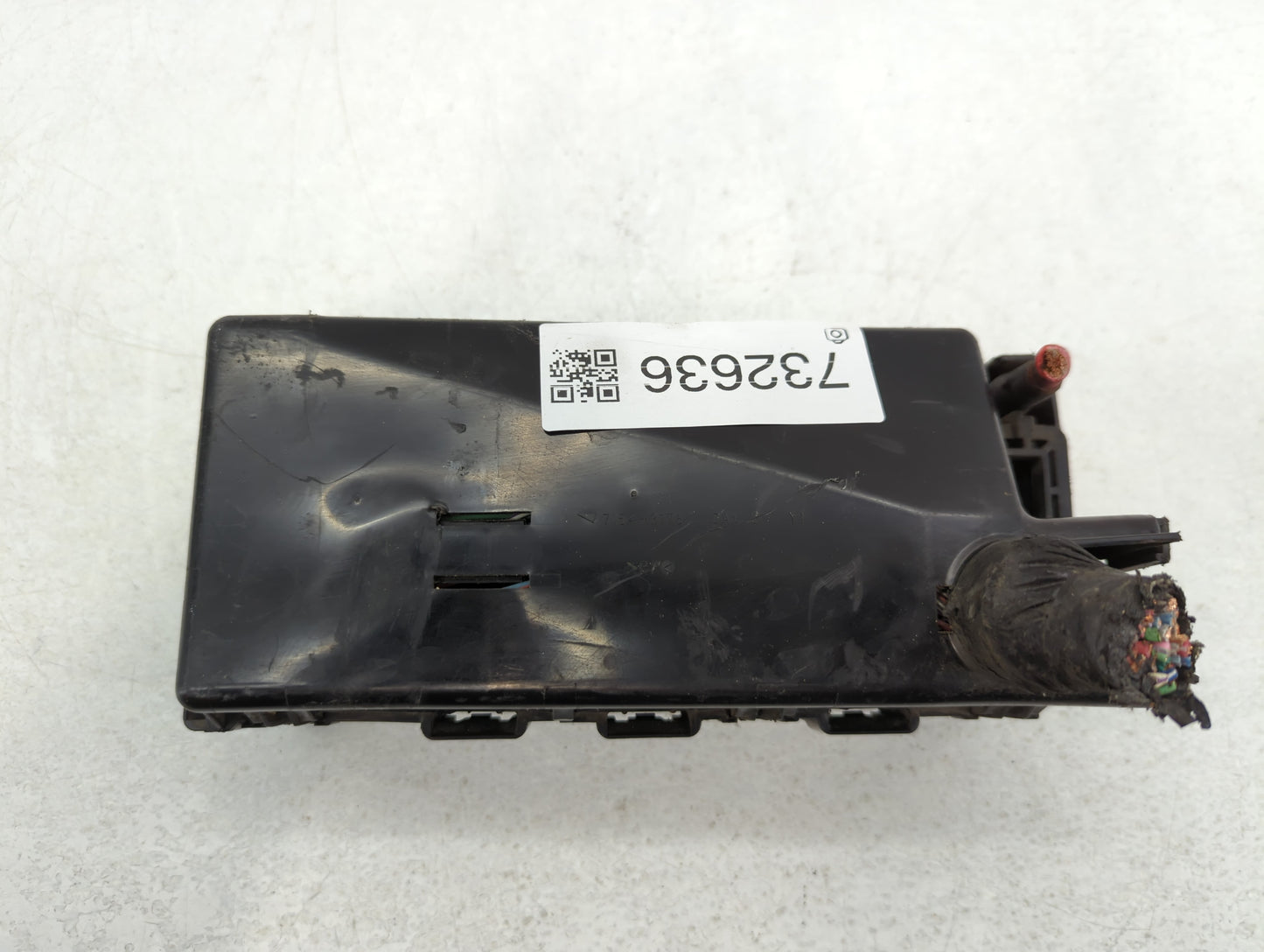 2005-2007 Ford Five Hundred Fusebox Fuse Box Panel Relay Module P/N:7154-3176 Fits Fits 2005 2006 2007 OEM Used Auto Parts -