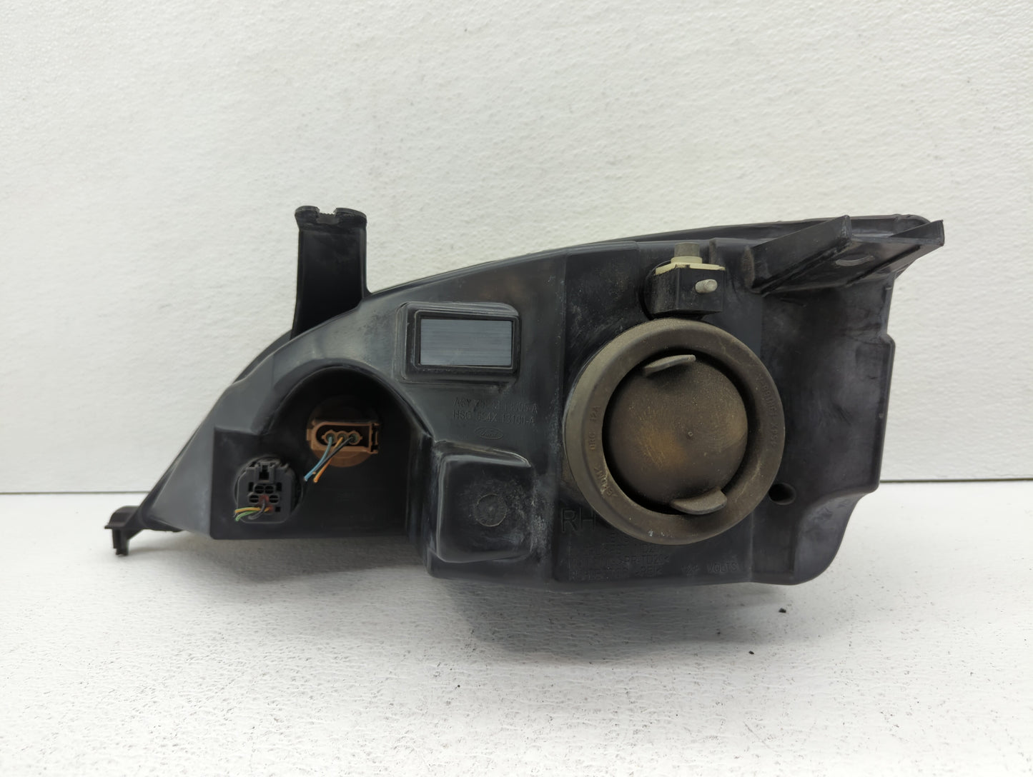 2005-2007 Ford Focus Passenger Right Oem Head Light Headlight Lamp - Oemusedautoparts1.com