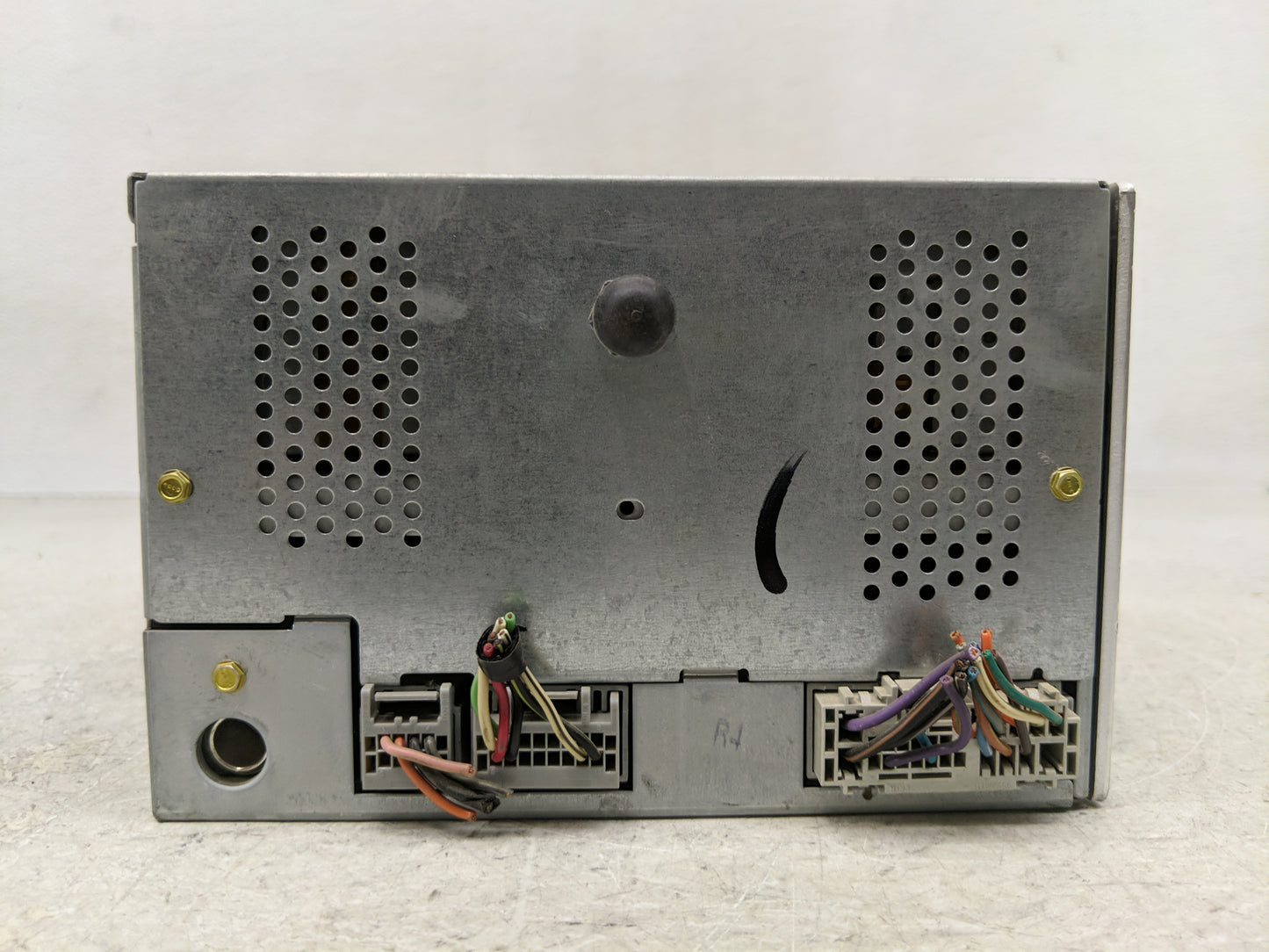 2005 Ford Freestyle Radio AM FM Cd Player Receiver Replacement P/N:5F9T-18C815-HA Fits OEM Used Auto Parts - Oemusedautopart