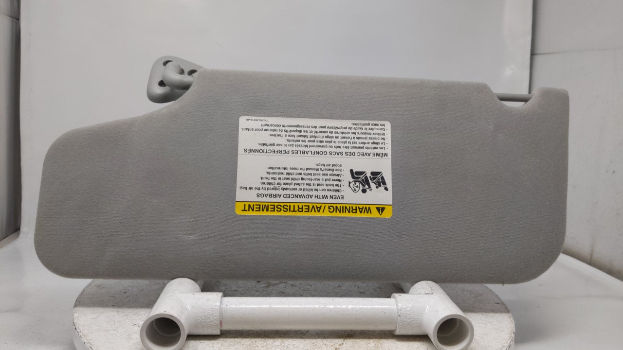 2005 Ford Freestyle Sun Visor Shade Replacement Passenger Right Mirror Fits OEM Used Auto Parts - Oemusedautoparts1.com