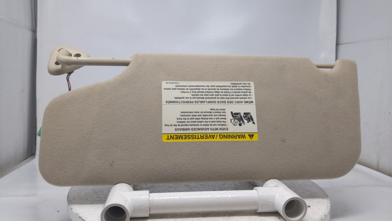 2005 Ford Freestyle Sun Visor Shade Replacement Passenger Right Mirror Fits OEM Used Auto Parts - Oemusedautoparts1.com