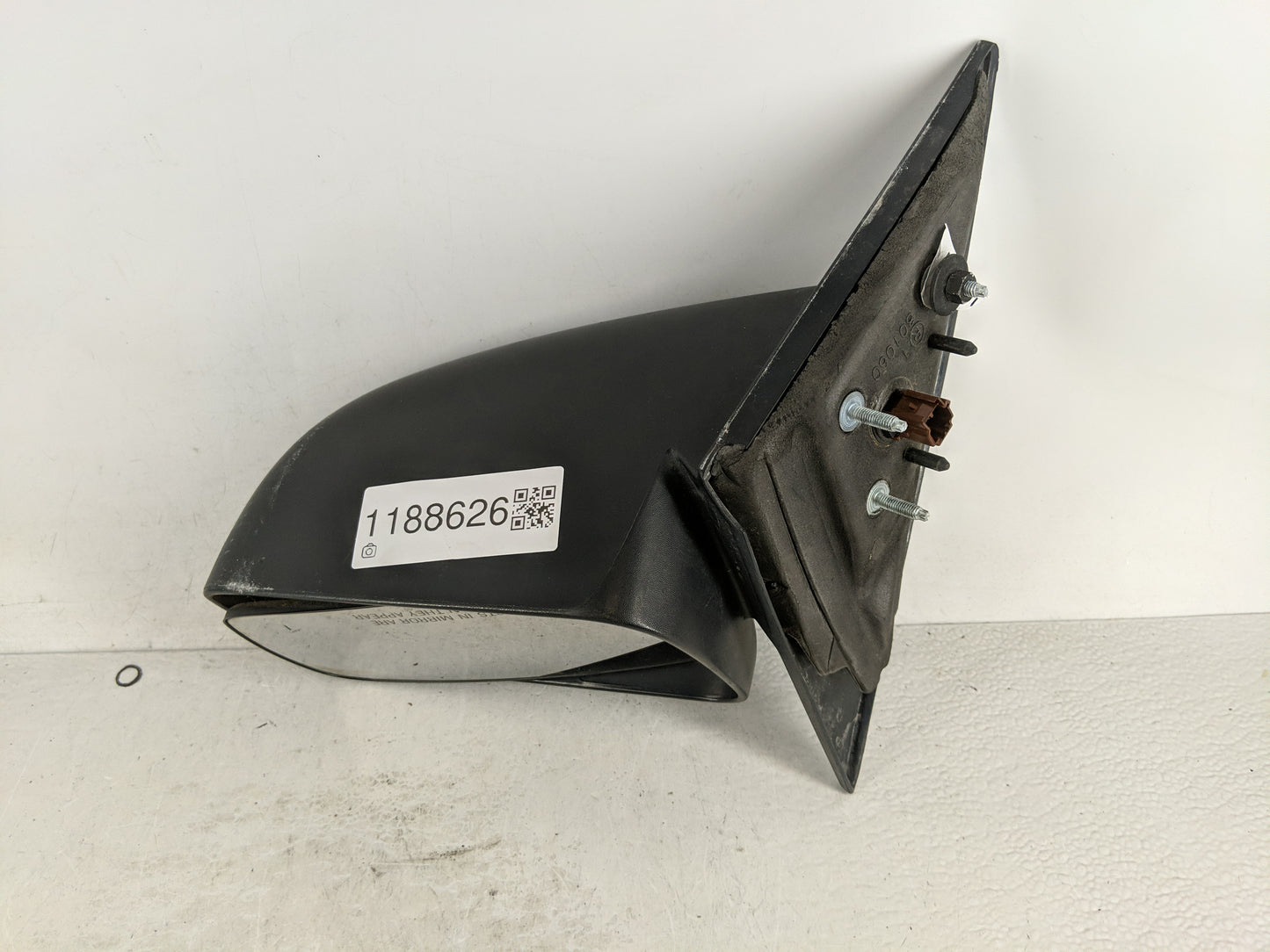2005-2009 Ford Mustang Passenger Side View Mirror - Right Door Mirror OEM Used - Oemusedautoparts1.com