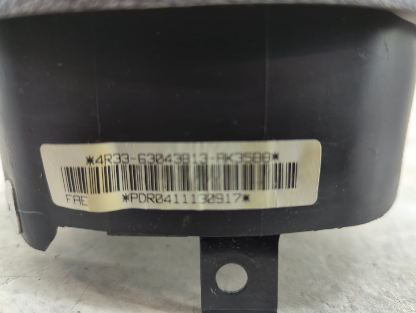 2005 Ford Mustang Air Bag Driver Left Steering Wheel Mounted - Oemusedautoparts1.com