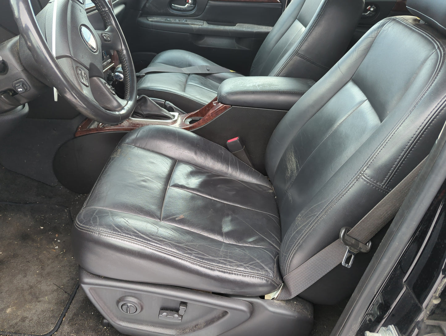 2005-2009 Gmc Envoy Driver Front Seat Oem - Oemusedautoparts1.com