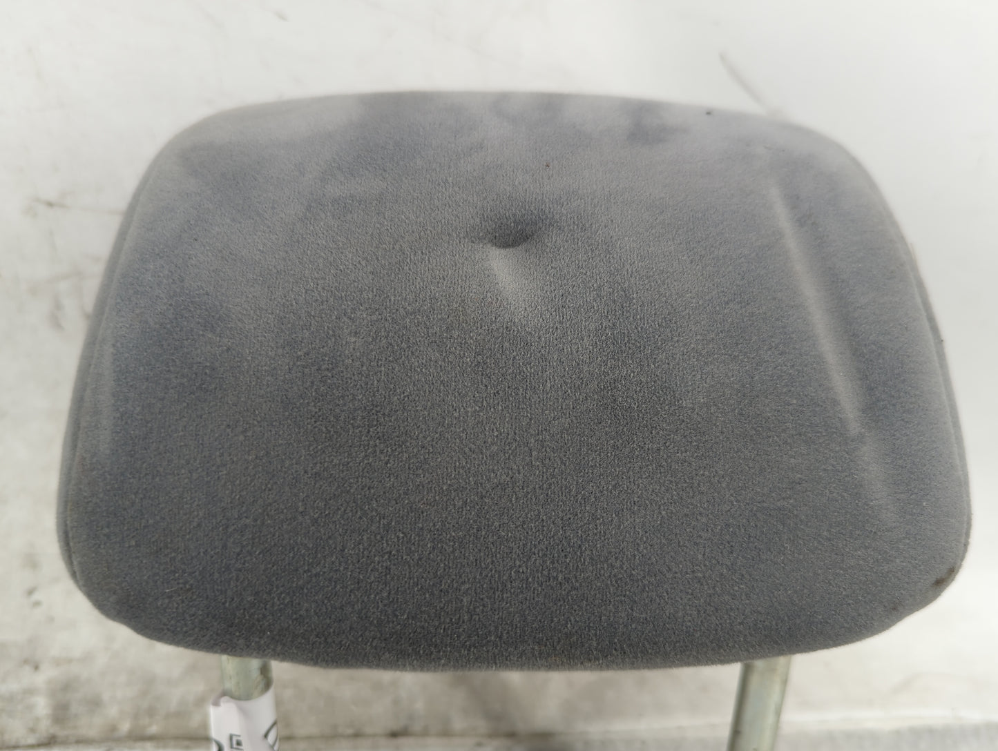 2005-2007 Honda Accord Headrest Head Rest Rear Center Seat Fits Fits 2005 2006 2007 OEM Used Auto Parts - Oemusedautoparts1.
