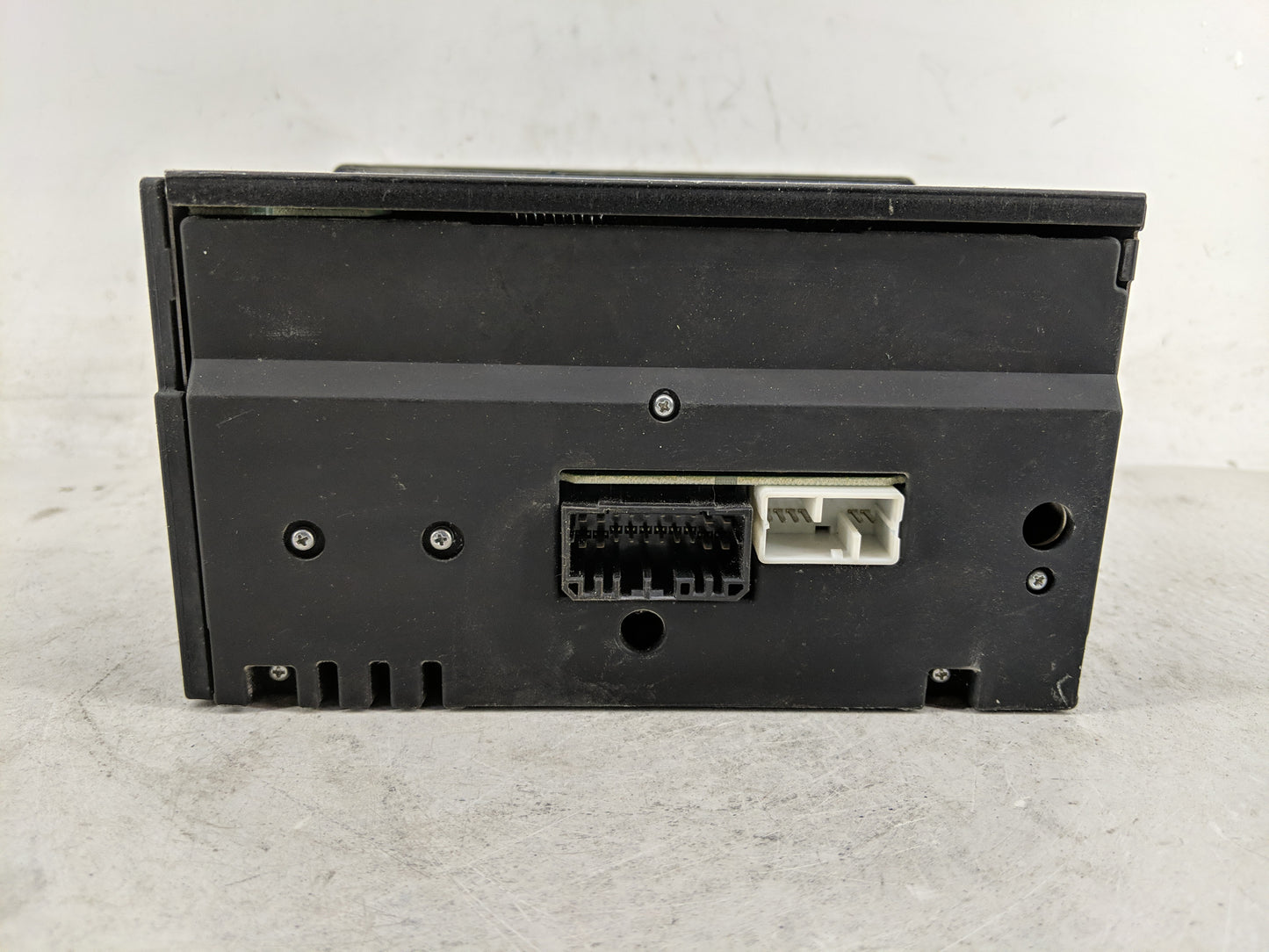 2005-2006 Honda Cr-V Radio AM FM Cd Player Receiver Replacement P/N:39101-S9A-A510-M1 Fits Fits 2005 2006 OEM Used Auto Part