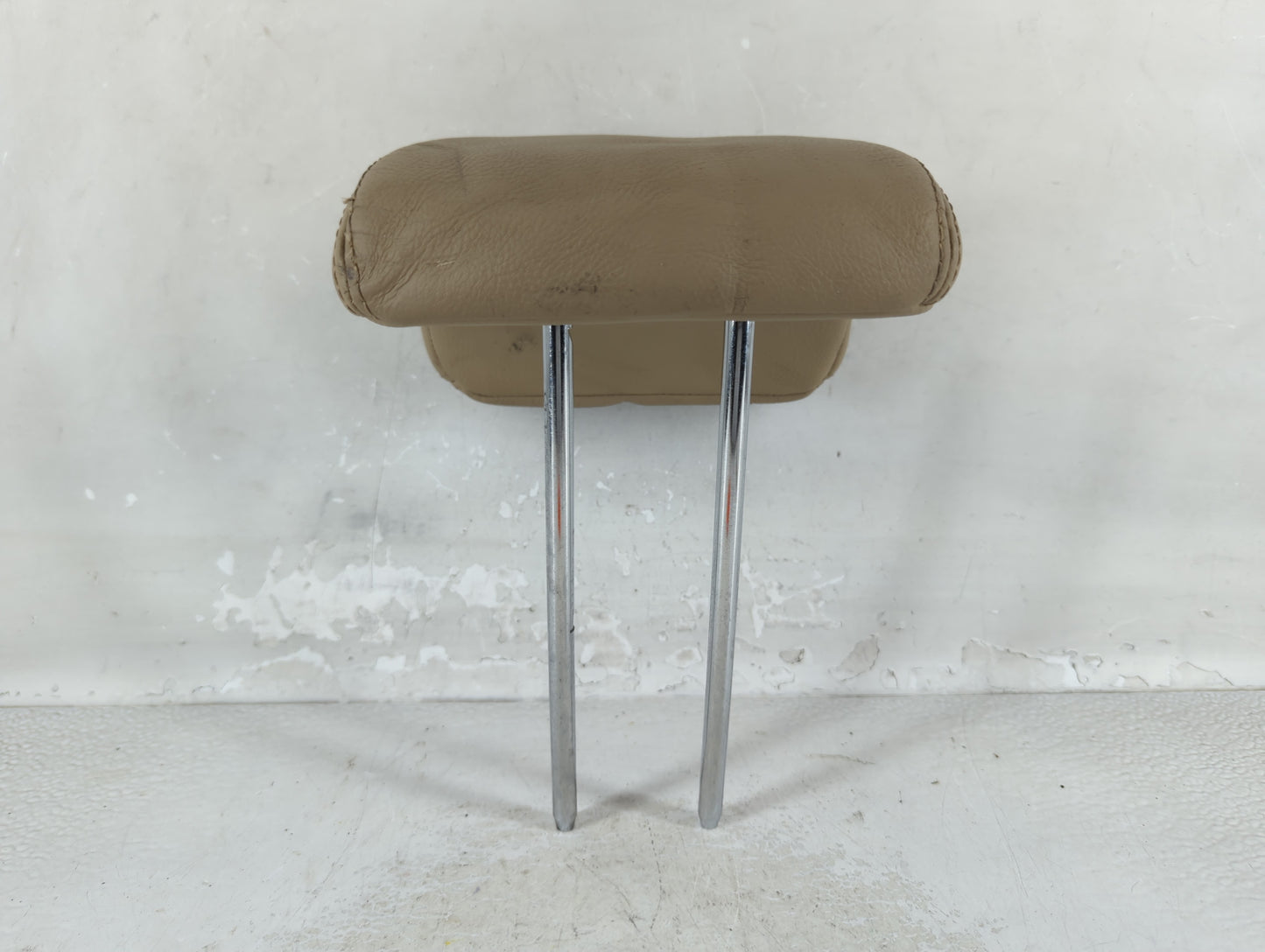 2005 Honda Cr-V Headrest Head Rest Rear Center Seat Fits OEM Used Auto Parts - Oemusedautoparts1.com