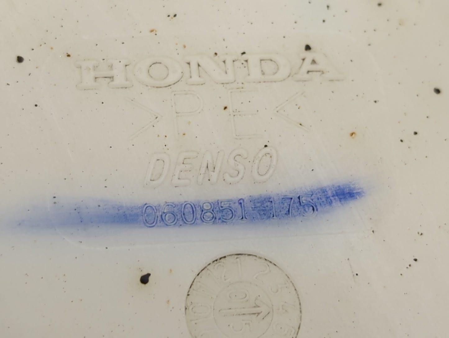 2005-2010 Honda Odyssey Windshield Washer Fluid Reservoir Bottle Oem - Oemusedautoparts1.com