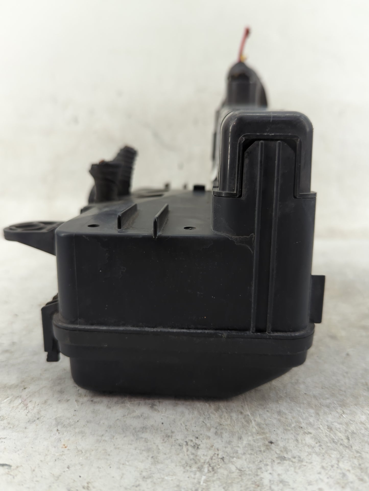 2005 Honda Pilot Fusebox Fuse Box Panel Relay Module P/N:S9V-A3 S9V-A Fits OEM Used Auto Parts - Oemusedautoparts1.com