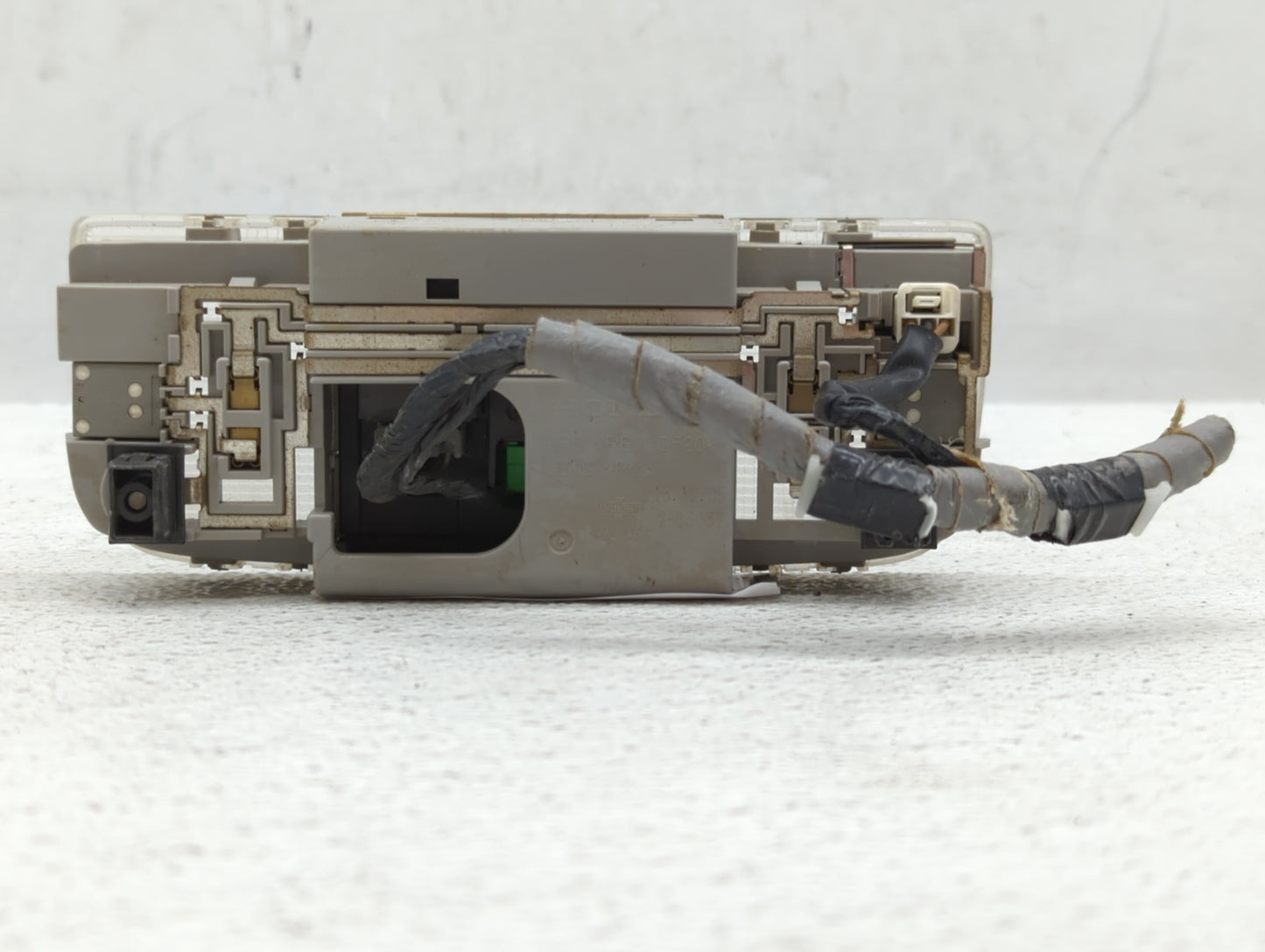 2005 Honda Pilot Overhead Roof Console - Oemusedautoparts1.com