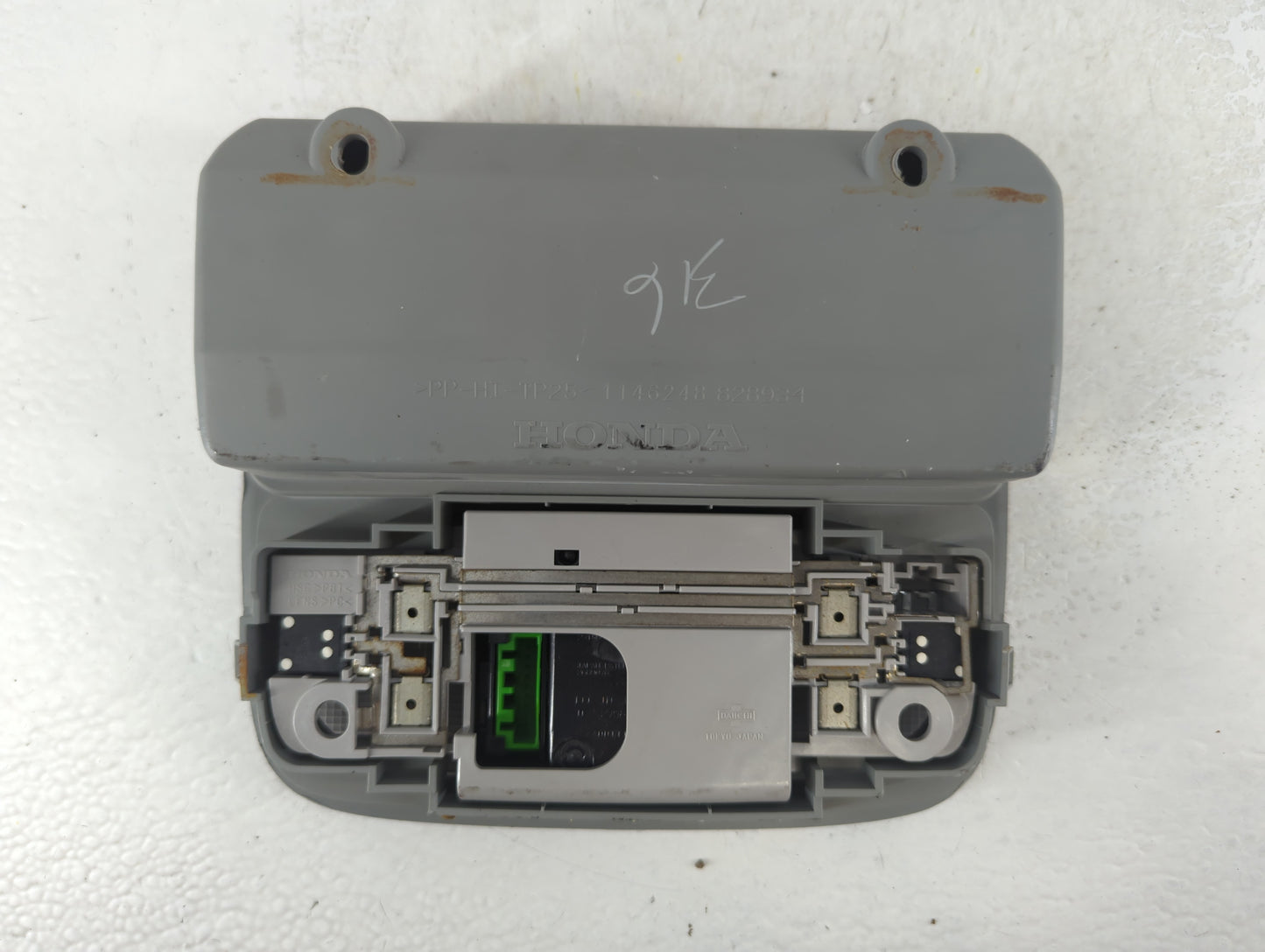 2003-2008 Honda Pilot Overhead Roof Console Interior Dome Light - Oemusedautoparts1.com