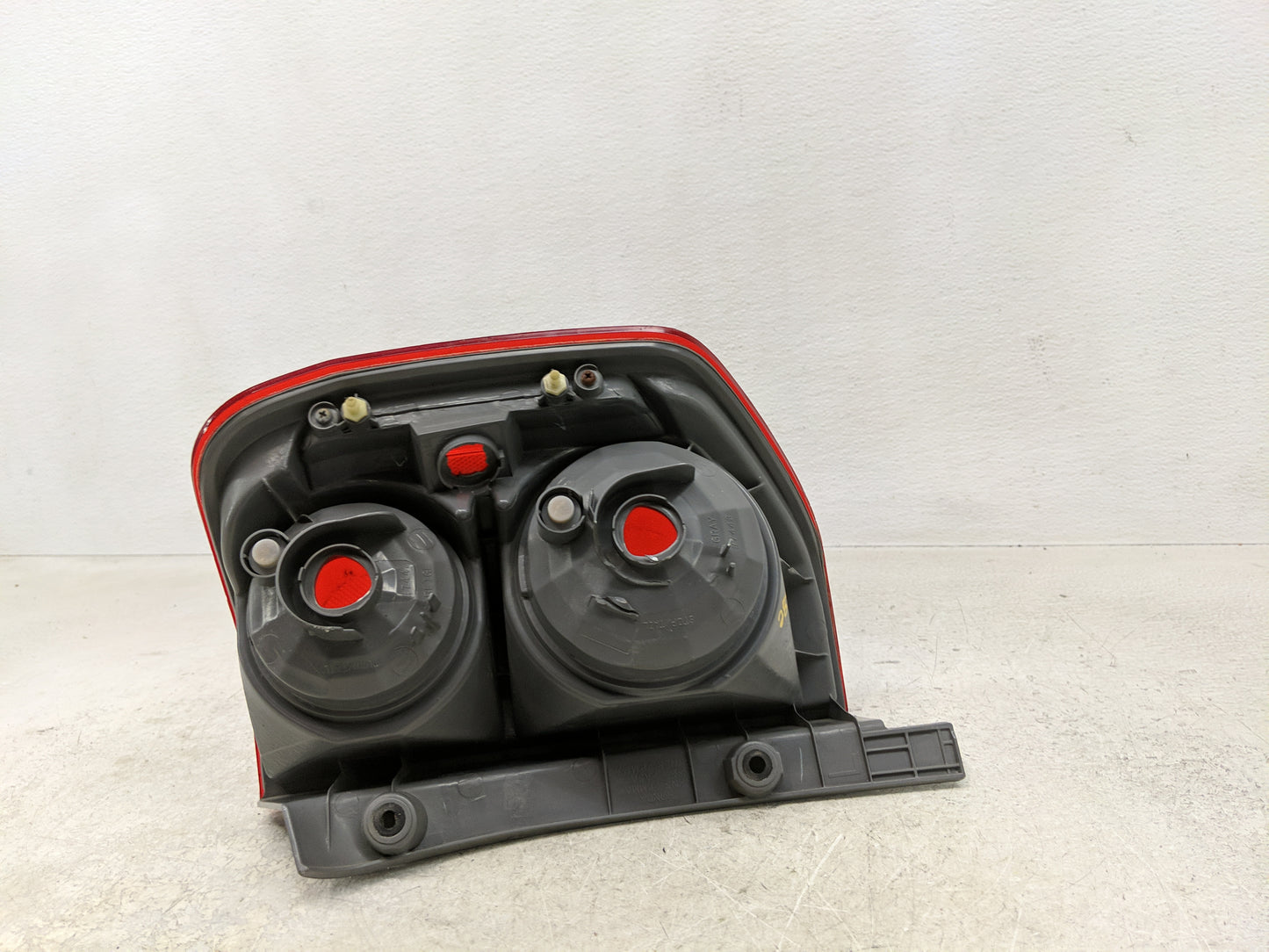 2005 Honda Pilot Pilot Tail Light Assembly Driver Left OEM Fits Fits 2003 2004 OEM Used Auto Parts - Oemusedautoparts1.com