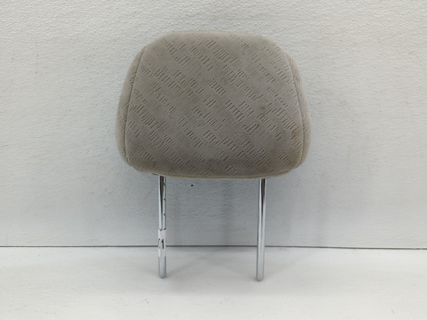 2004-2006 Hyundai Elantra Headrest Head Rest Front Driver Passenger Seat Fits Fits 2004 2005 2006 OEM Used Auto Parts - Oemu