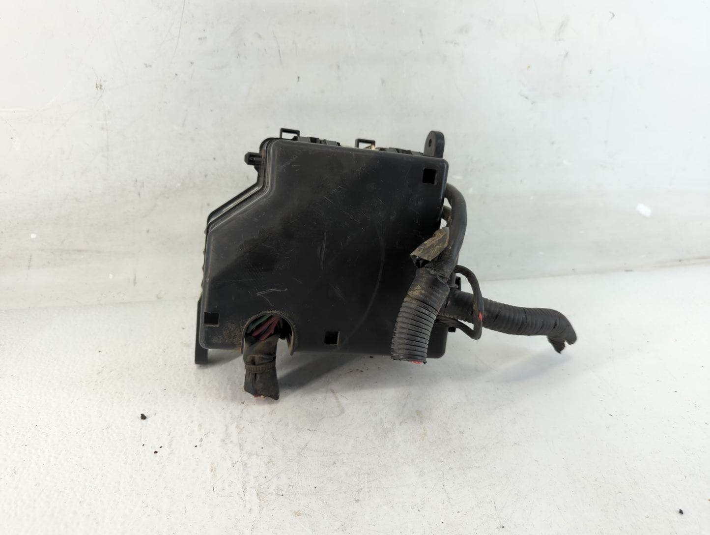 2001-2006 Hyundai Santa Fe Fusebox Fuse Box Panel Relay Module P/N:91288-26203 Fits Fits 2001 2002 2003 2004 2005 2006 OEM U