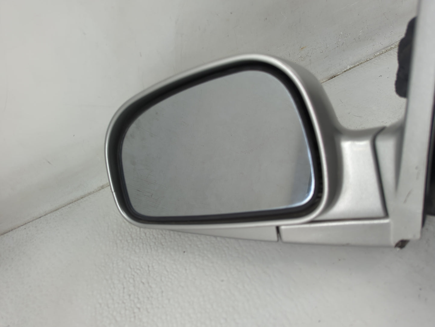 2005-2006 Hyundai Santa Fe Side Mirror Replacement Driver Left View Door Mirror P/N:87610-26830LS Fits Fits 2005 2006 OEM Us