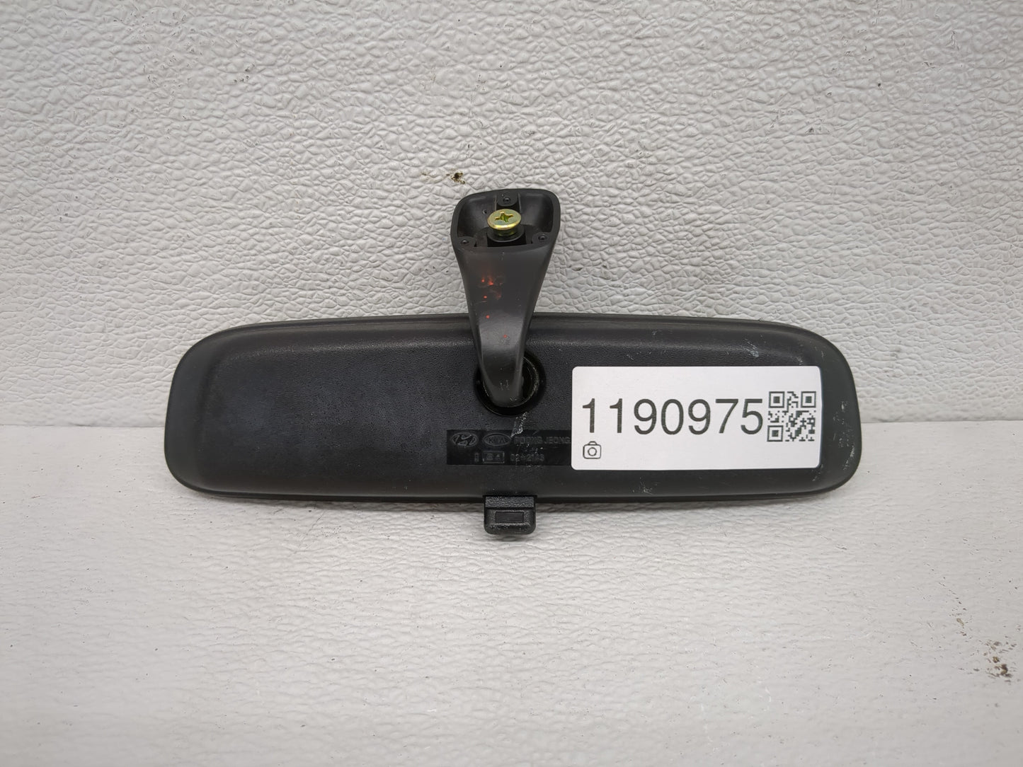 2001-2006 Hyundai Santa Fe Interior Rear View Mirror Replacement OEM P/N:E4022143 Fits OEM Used Auto Parts - Oemusedautopart