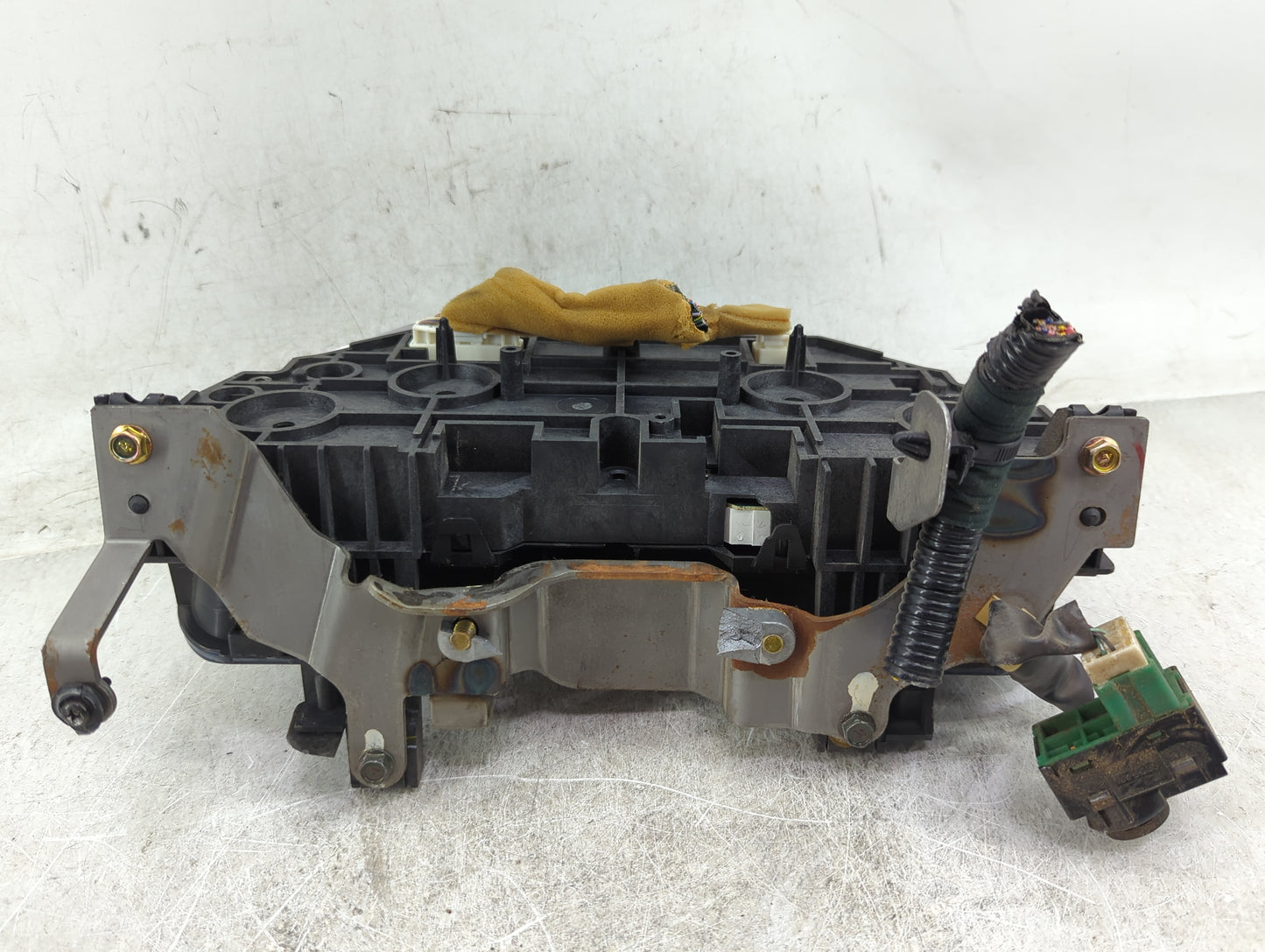 2005 Infiniti G35 Instrument Cluster Speedometer Gauges Fits OEM Used Auto Parts - Oemusedautoparts1.com
