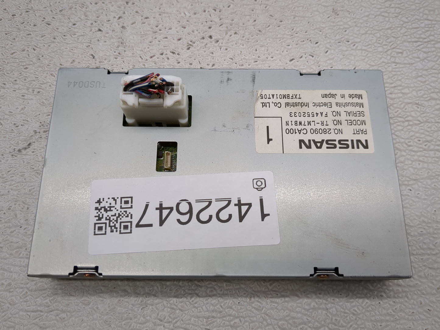 2004-2007 Infiniti Qx56 Information Display Screen - Oemusedautoparts1.com
