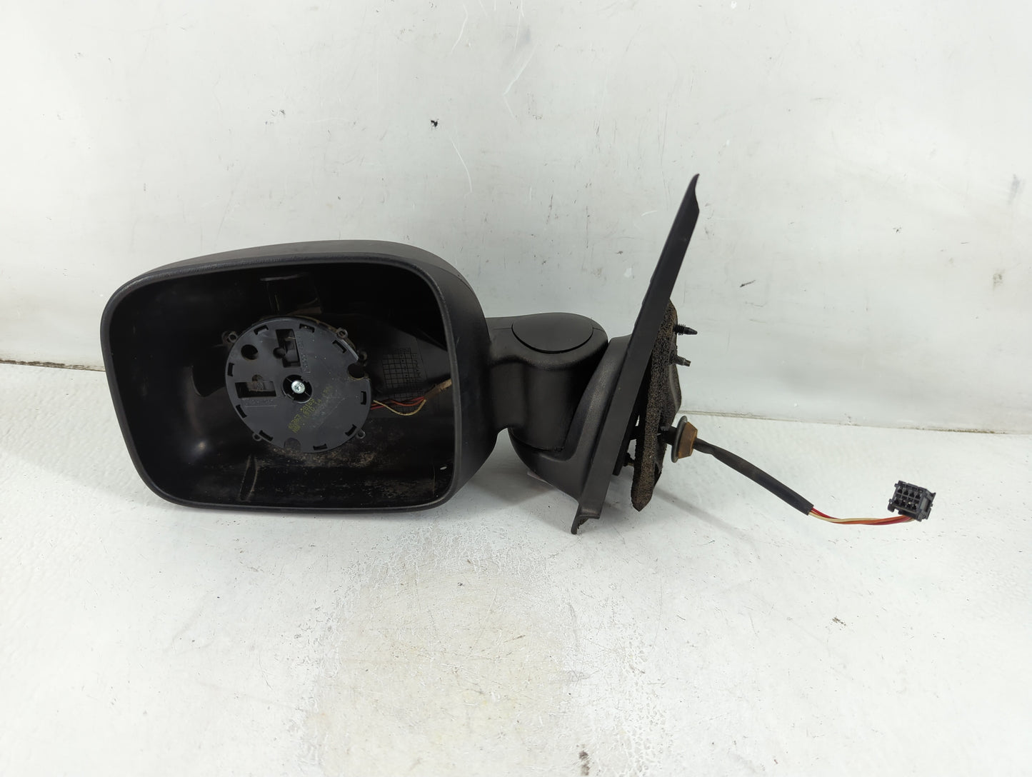 2002-2007 Jeep Liberty Driver Side View Mirror - Left Door Mirror OEM Used - Oemusedautoparts1.com