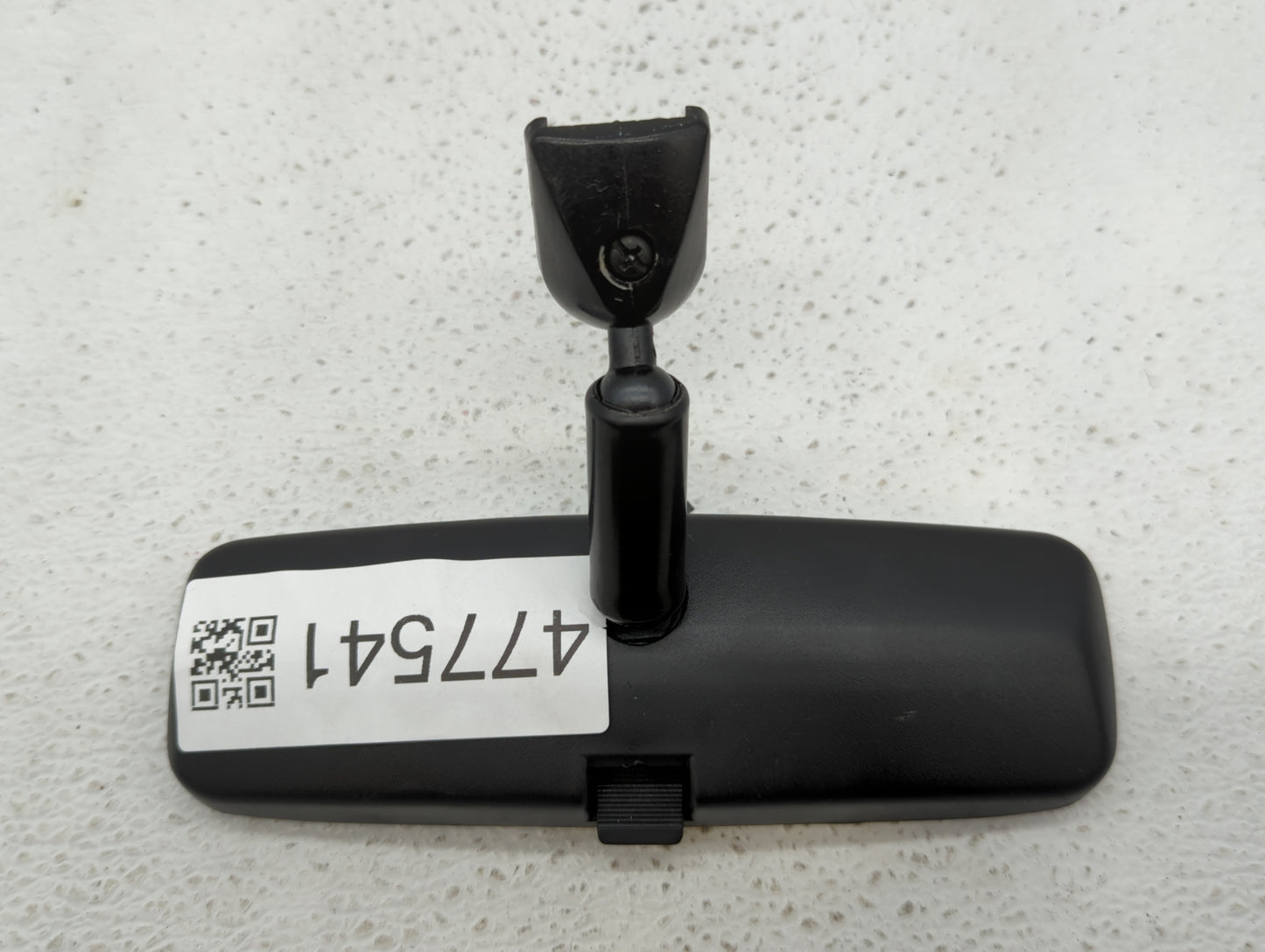2005 Jeep Liberty Interior Rear View Mirror Replacement OEM P/N:E8011681 Fits OEM Used Auto Parts - Oemusedautoparts1.com