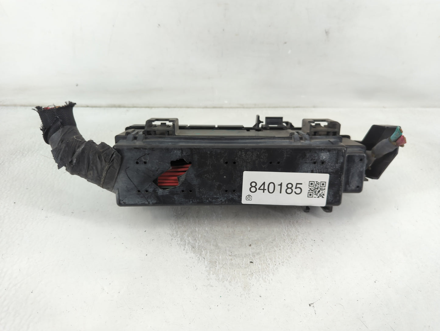 2005-2007 Jeep Liberty Fusebox Fuse Box Panel Relay Module Fits Fits 2005 2006 2007 OEM Used Auto Parts - Oemusedautoparts1.