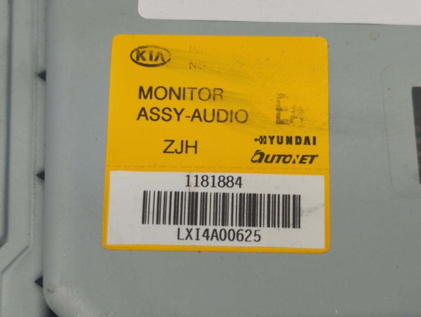 2005-2006 Kia Amanti Information Display Screen - Oemusedautoparts1.com